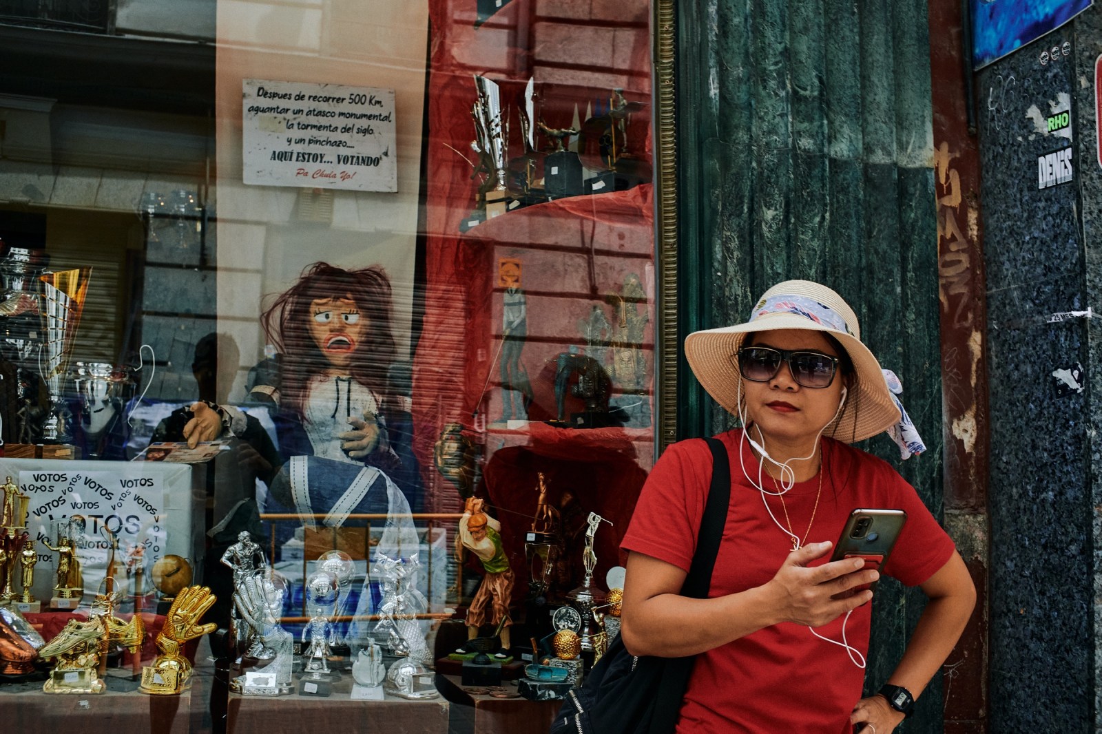 Talleres y cursos de fotografía de calle con Rober Tomas en Madrid http://robertomasfoto.com 