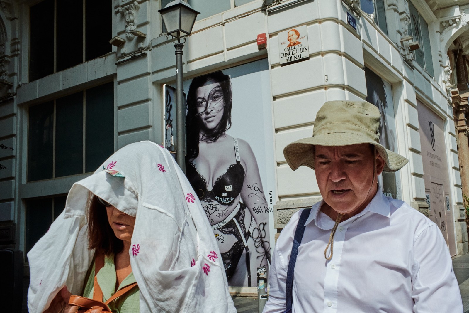 Talleres y cursos de fotografía de calle con Rober Tomas en Madrid http://robertomasfoto.com 