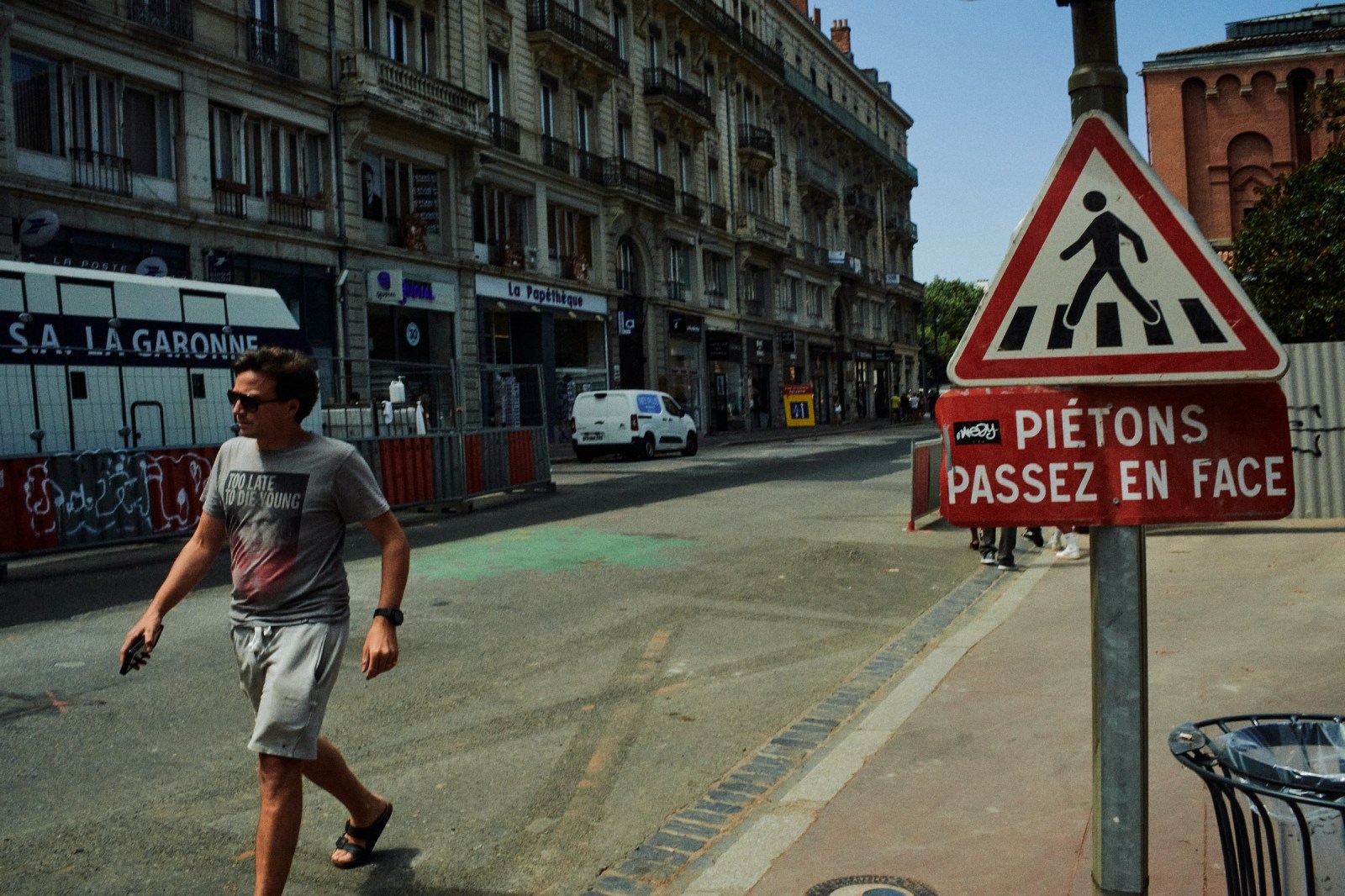 Talleres y cursos de Fotografia de Calle en Toulouse Francia con Rober Tomas en http://robertomasfoto.com 