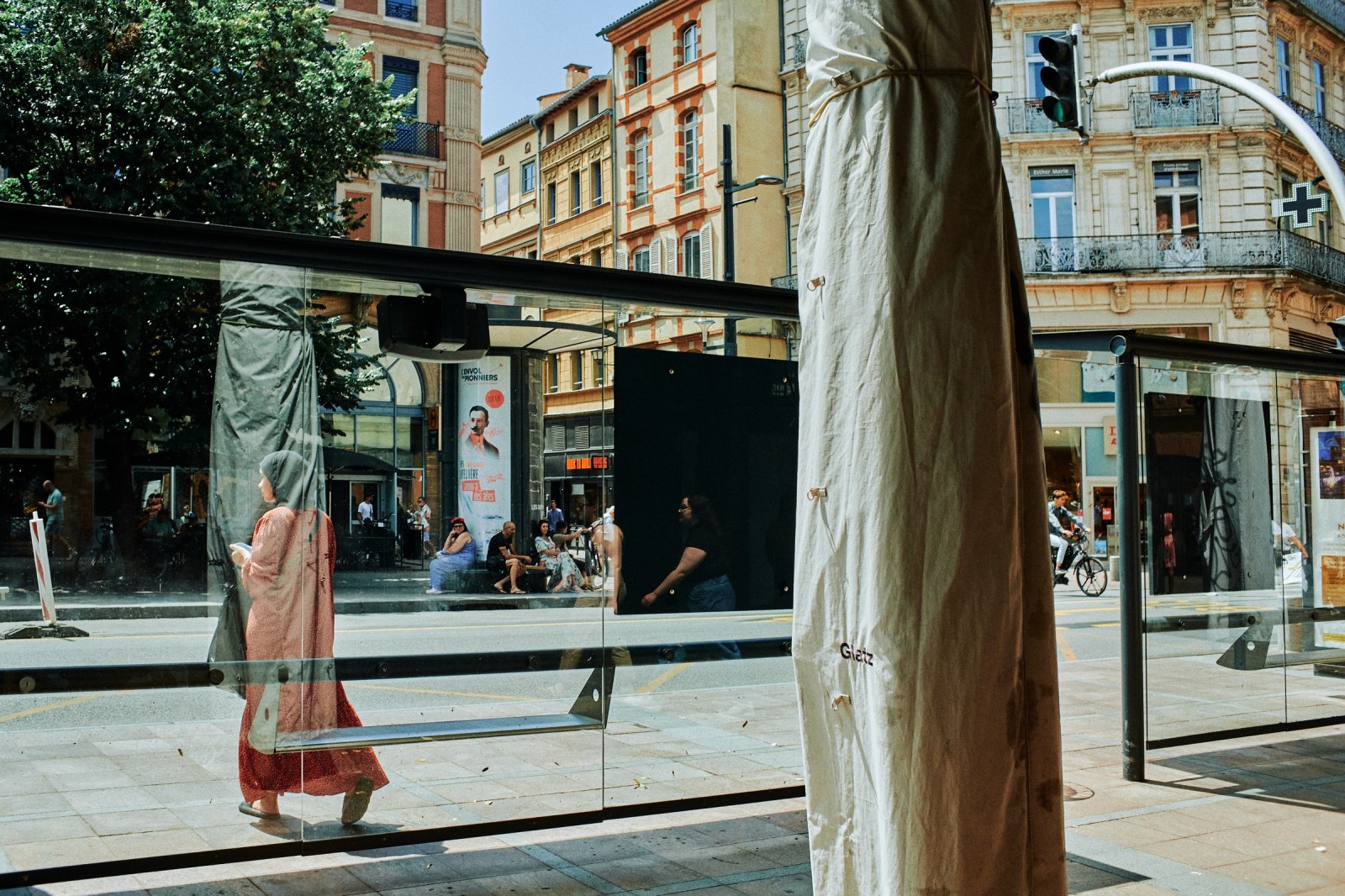 Talleres y cursos de Fotografia de Calle en Toulouse Francia con Rober Tomas en http://robertomasfoto.com 