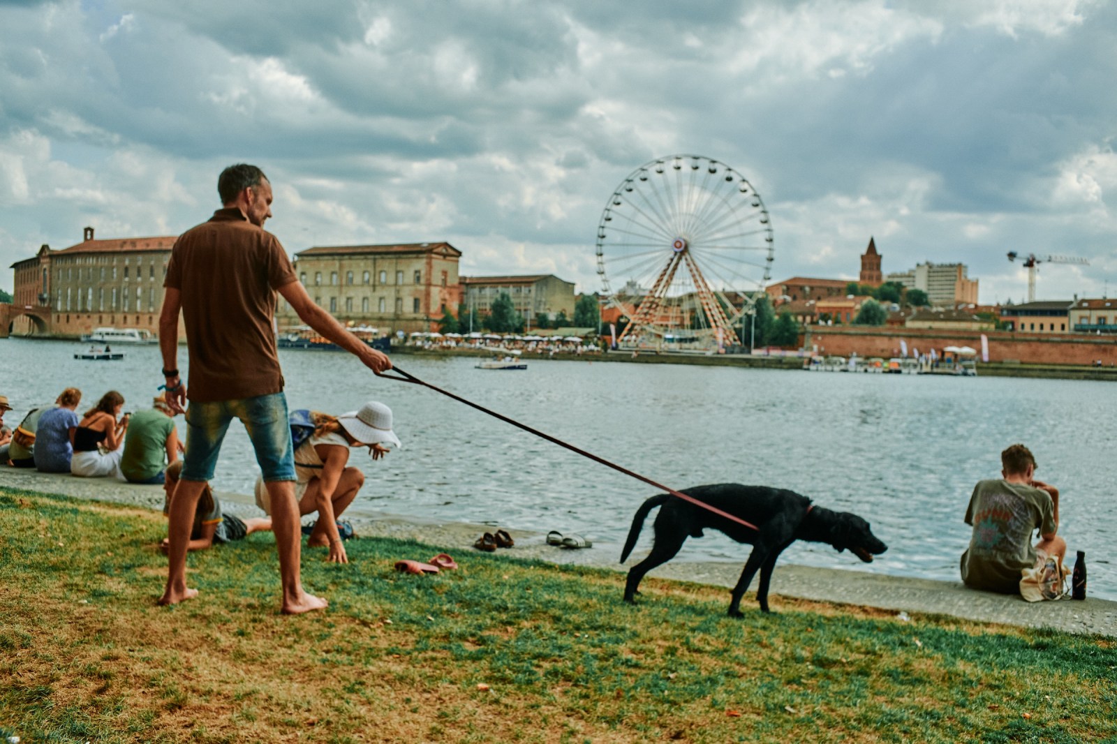 Talleres y cursos de Fotografia de Calle en Toulouse Francia con Rober Tomas en http://robertomasfoto.com 