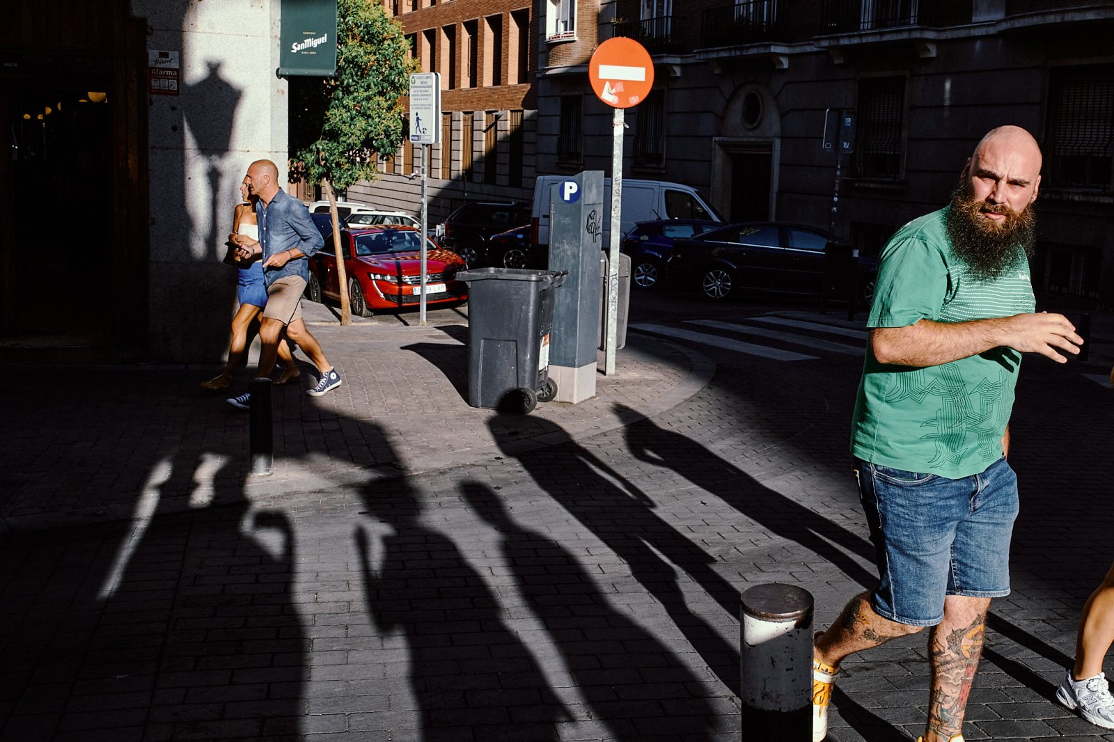Talleres de Fotografía de Calle en Madrid con Rober Tomas en http://robertomasfoto.com 