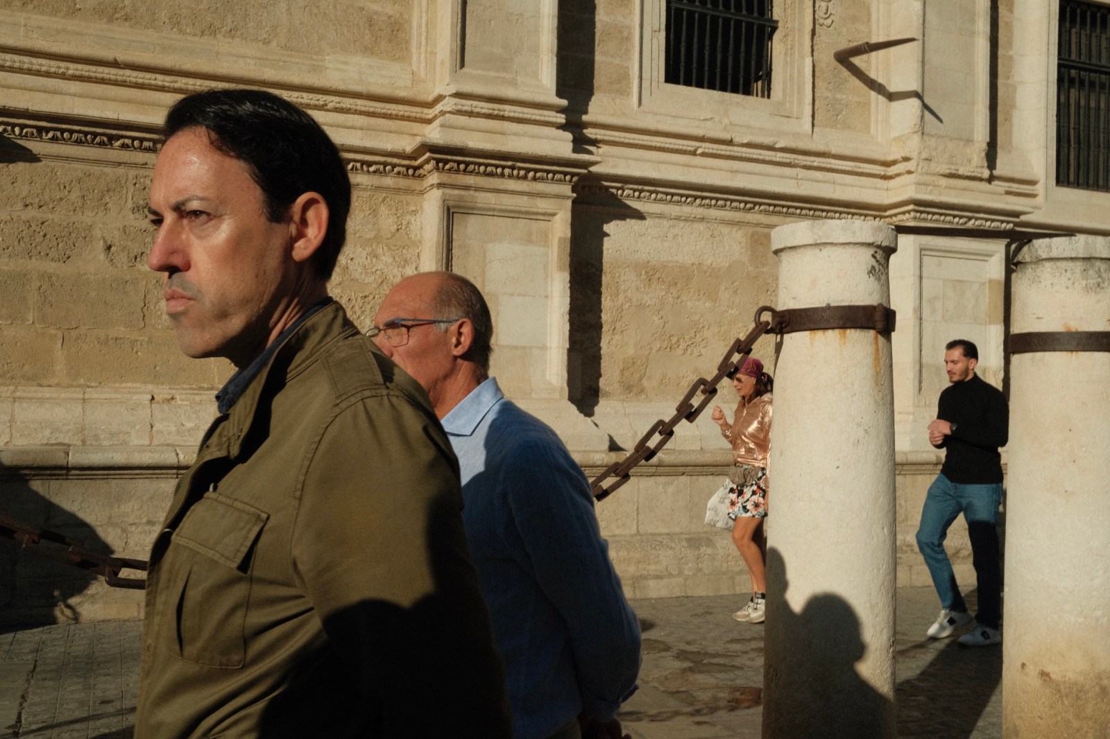 Talleres de fotografía de calle en Sevilla con Rober Tomas en http://robertomasfoto.com 