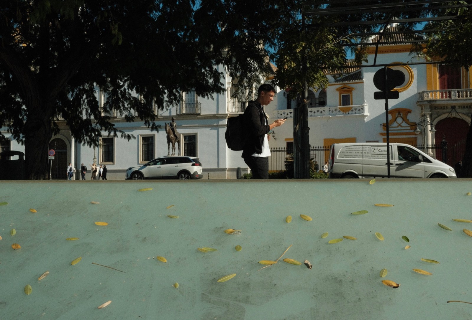 Talleres de fotografía de calle en Sevilla con Rober Tomas en http://robertomasfoto.com 