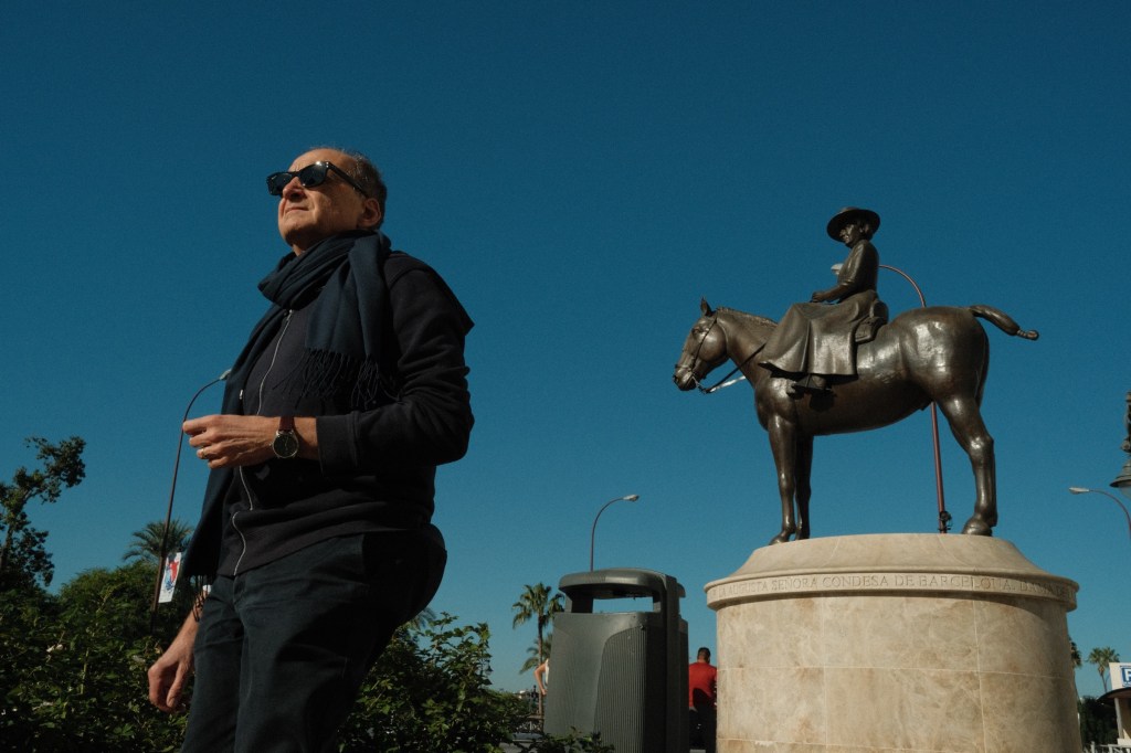 Talleres de fotografía de calle en Sevilla con Rober Tomas en http://robertomasfoto.com