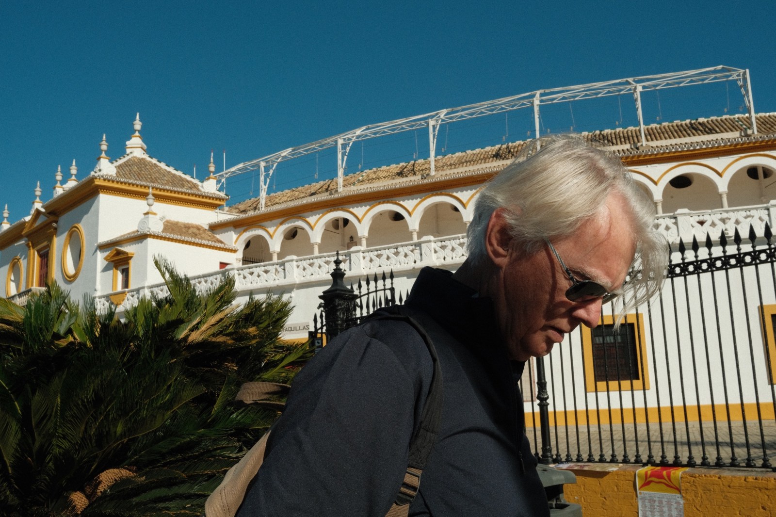 Talleres de fotografía de calle en Sevilla con Rober Tomas en http://robertomasfoto.com 