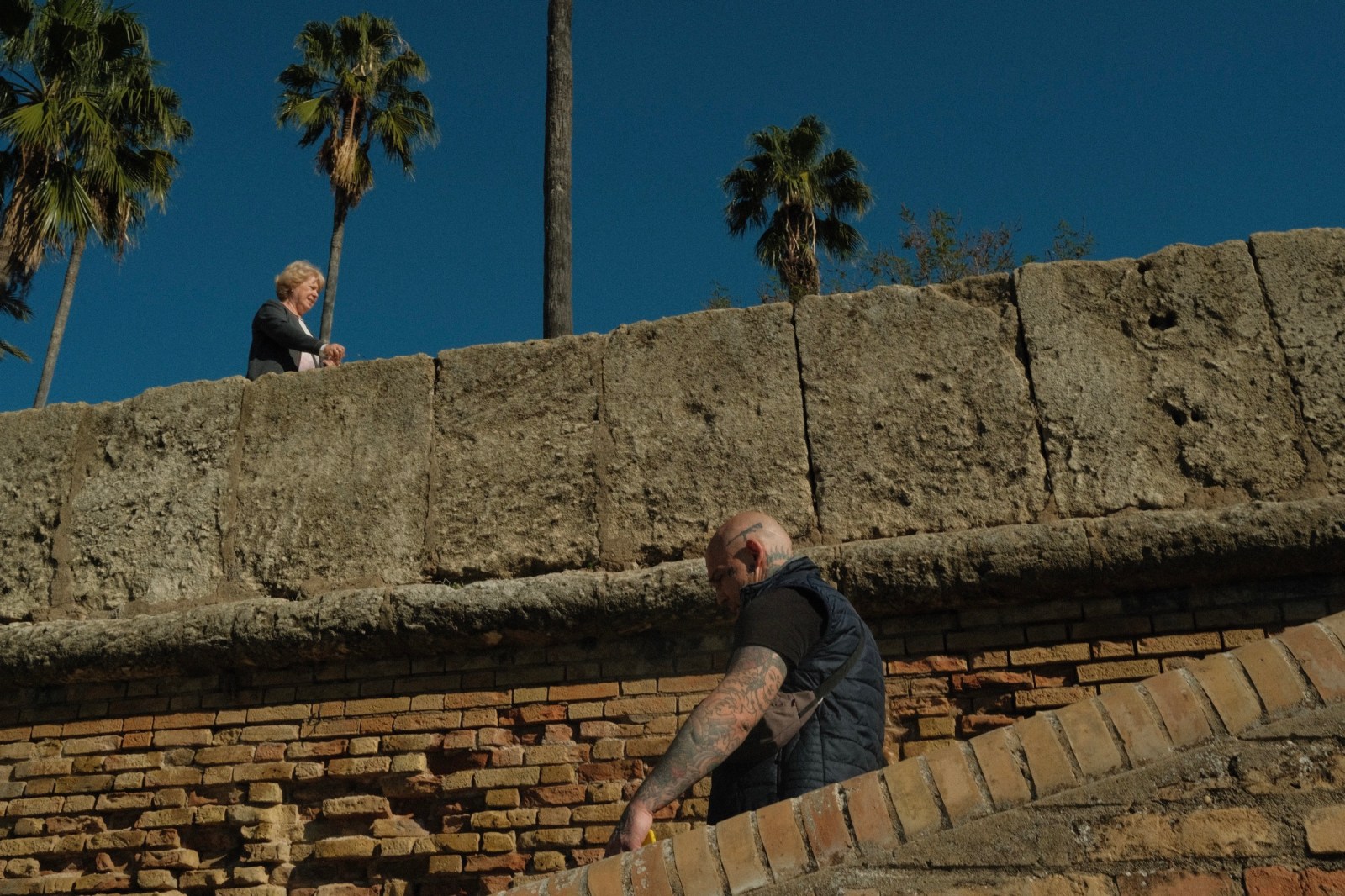 Talleres de fotografía de calle en Sevilla con Rober Tomas en http://robertomasfoto.com 