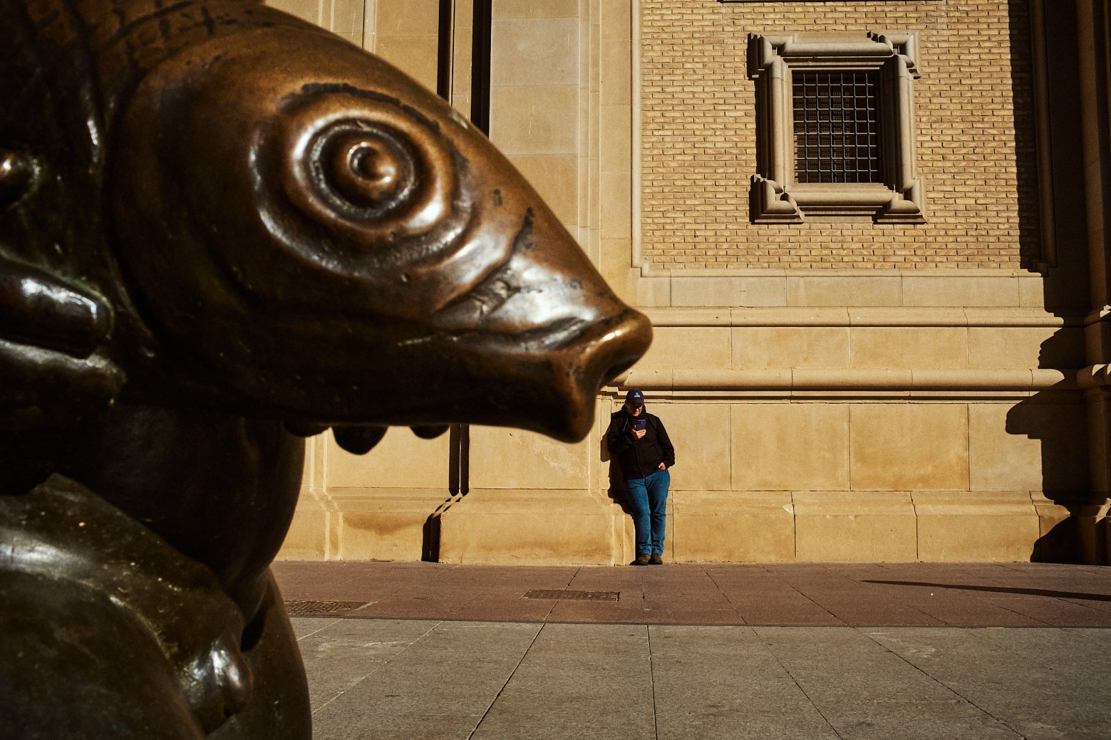 Talleres de fotografía de calle en Zaragoza con Rober Tomás en http://robertomasfoto.com 