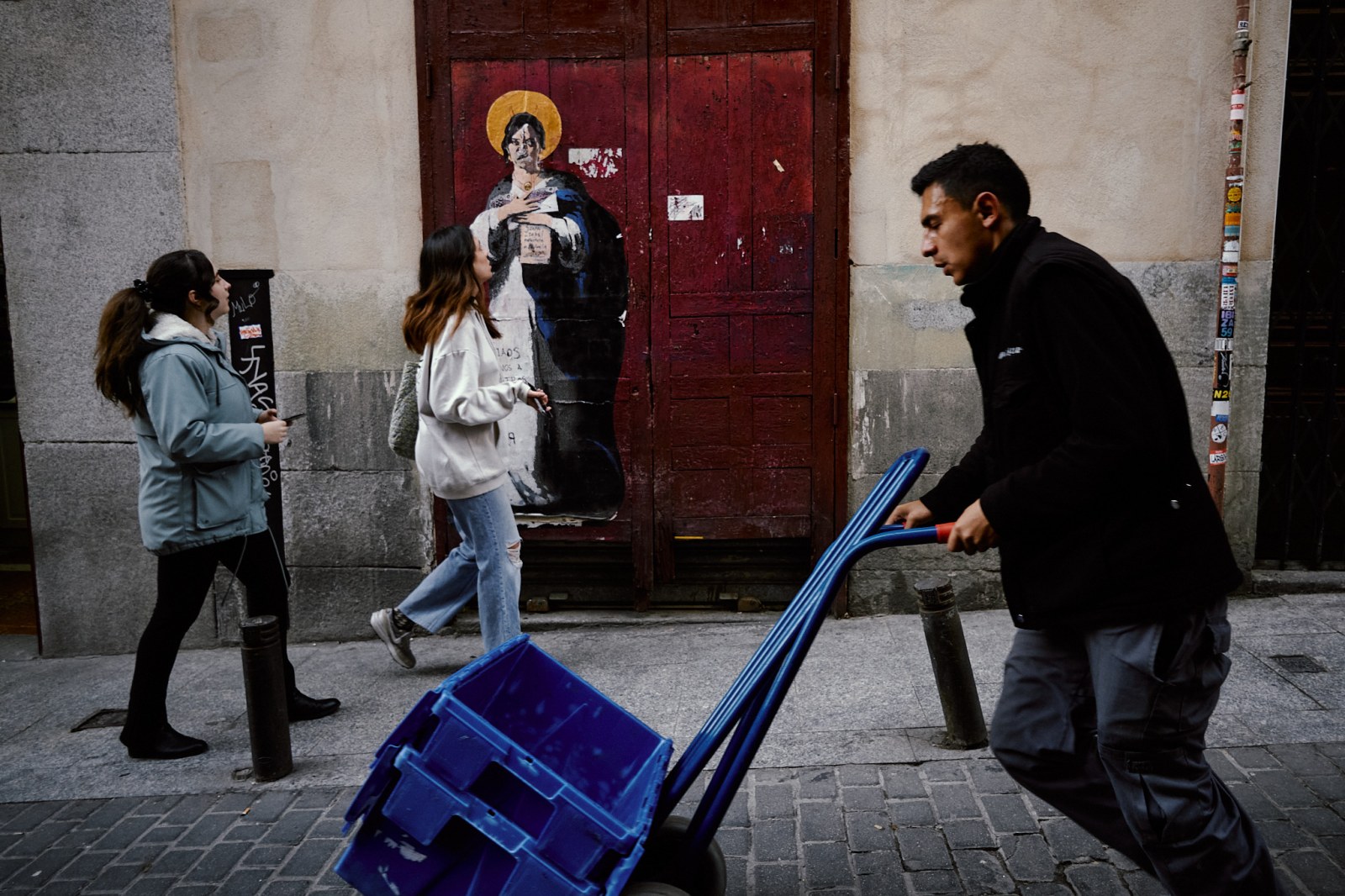 Talleres y cursos de fotografía de calle en Madrid con Rober Tomás en http://robertomasfoto.com 