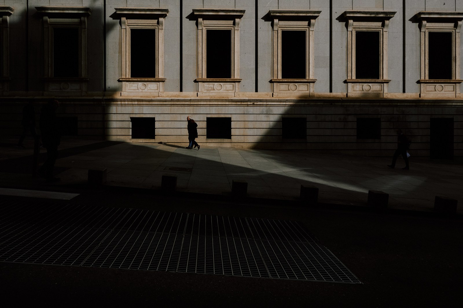 Talleres y cursos de fotografía de calle en Madrid con Rober Tomás en http://robertomasfoto.com 