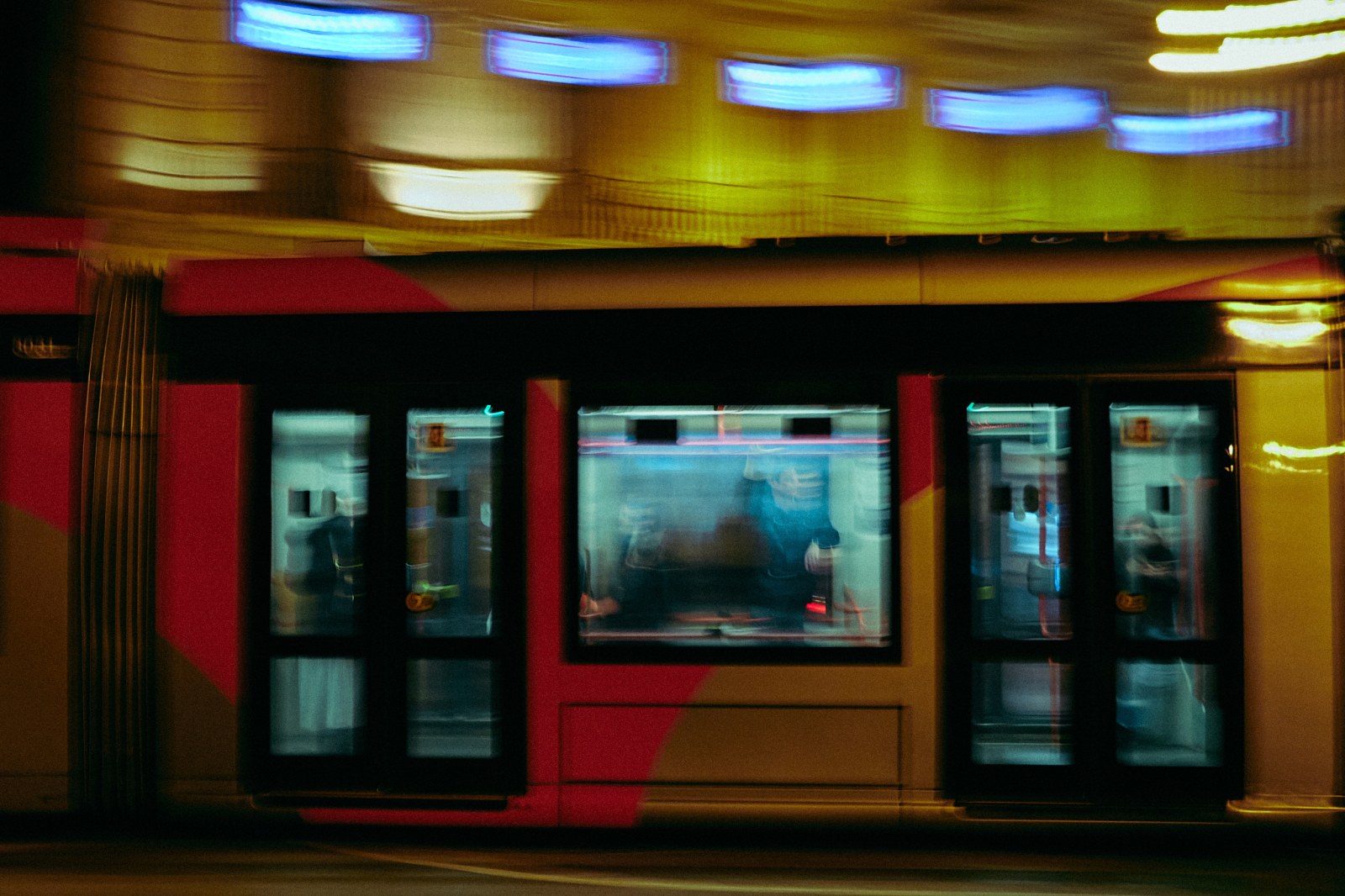 talleres y cursos de fotografia en Zaragoza con Rober Tomás en http://robertomasfoto.com 