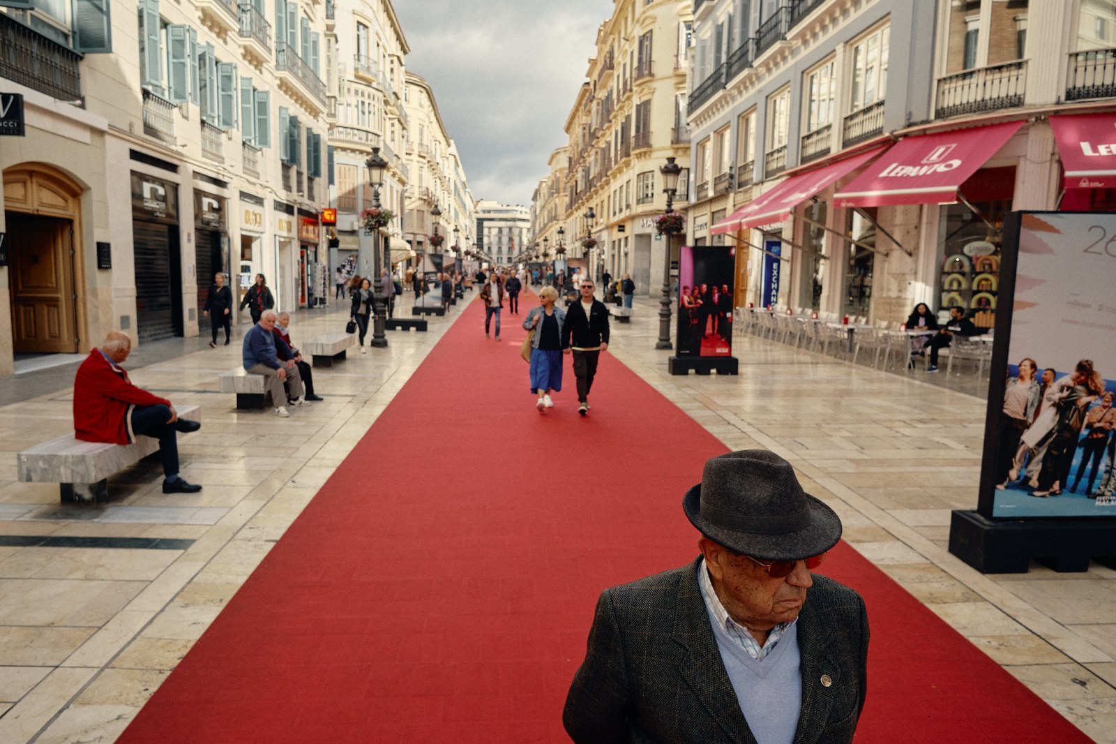 Talleres y Cursos de Fotografía de Calle en Málaga con Rober Tomás en http://robertomasfoto.com 