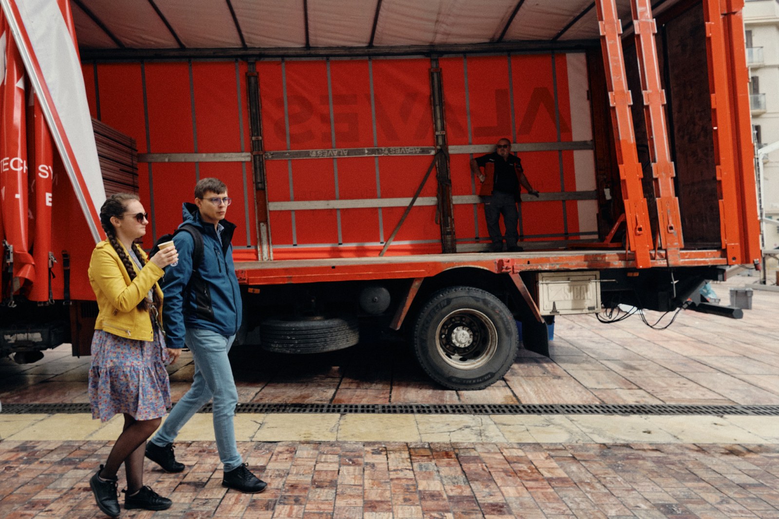 Talleres y Cursos de Fotografía de Calle en Málaga con Rober Tomás en http://robertomasfoto.com 