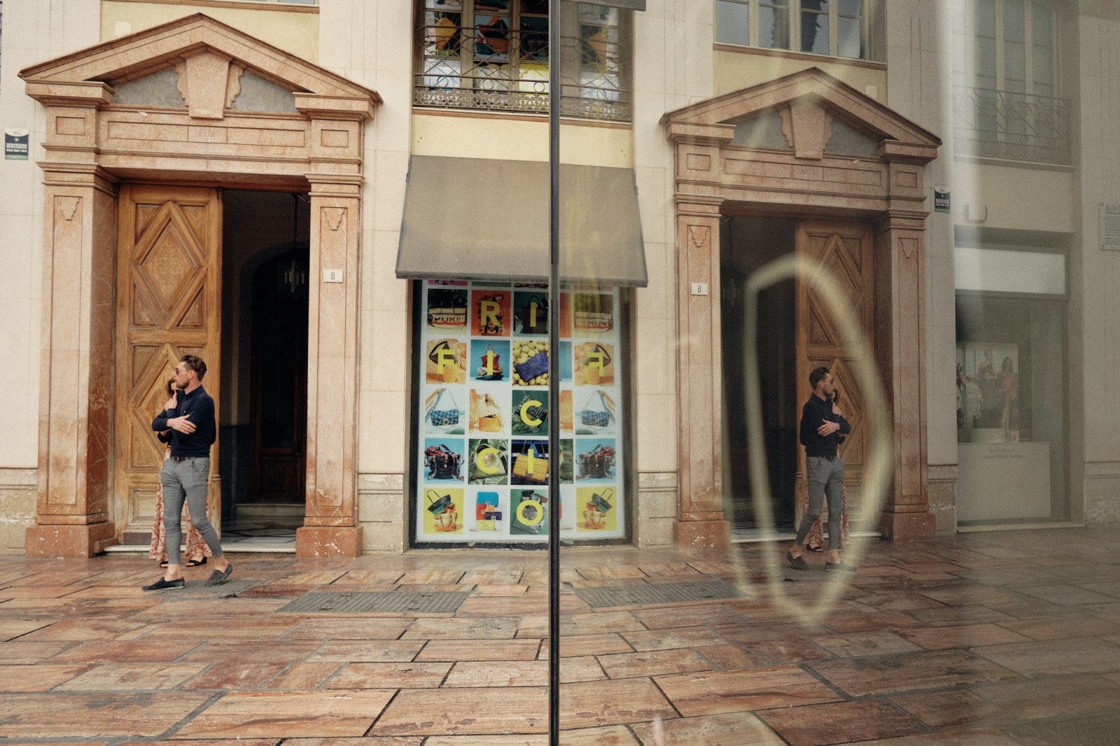 Talleres y Cursos de Fotografía de Calle en Málaga con Rober Tomás en http://robertomasfoto.com 