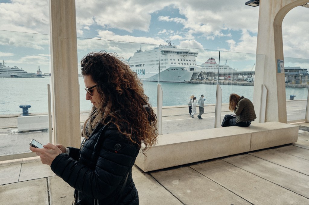Talleres de fotografia de calle en Malaga con Rober Tomás en http://robertomasfoto.com