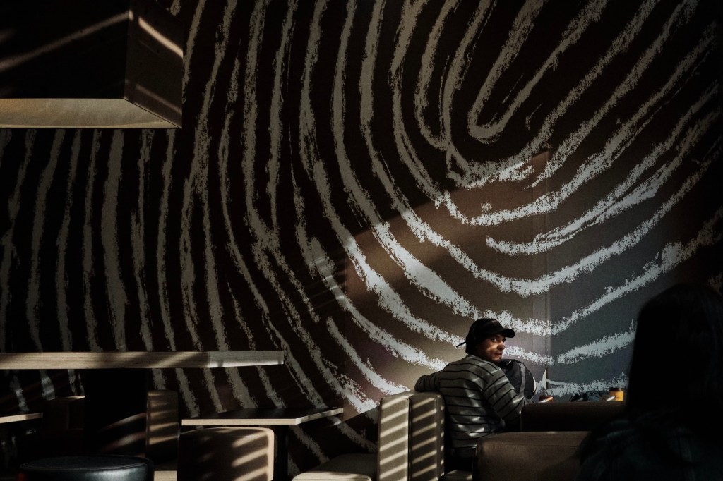 Talleres y cursos de Fotografía de Calle en Madrid con Rober Tomas en http://robertomasfoto.com