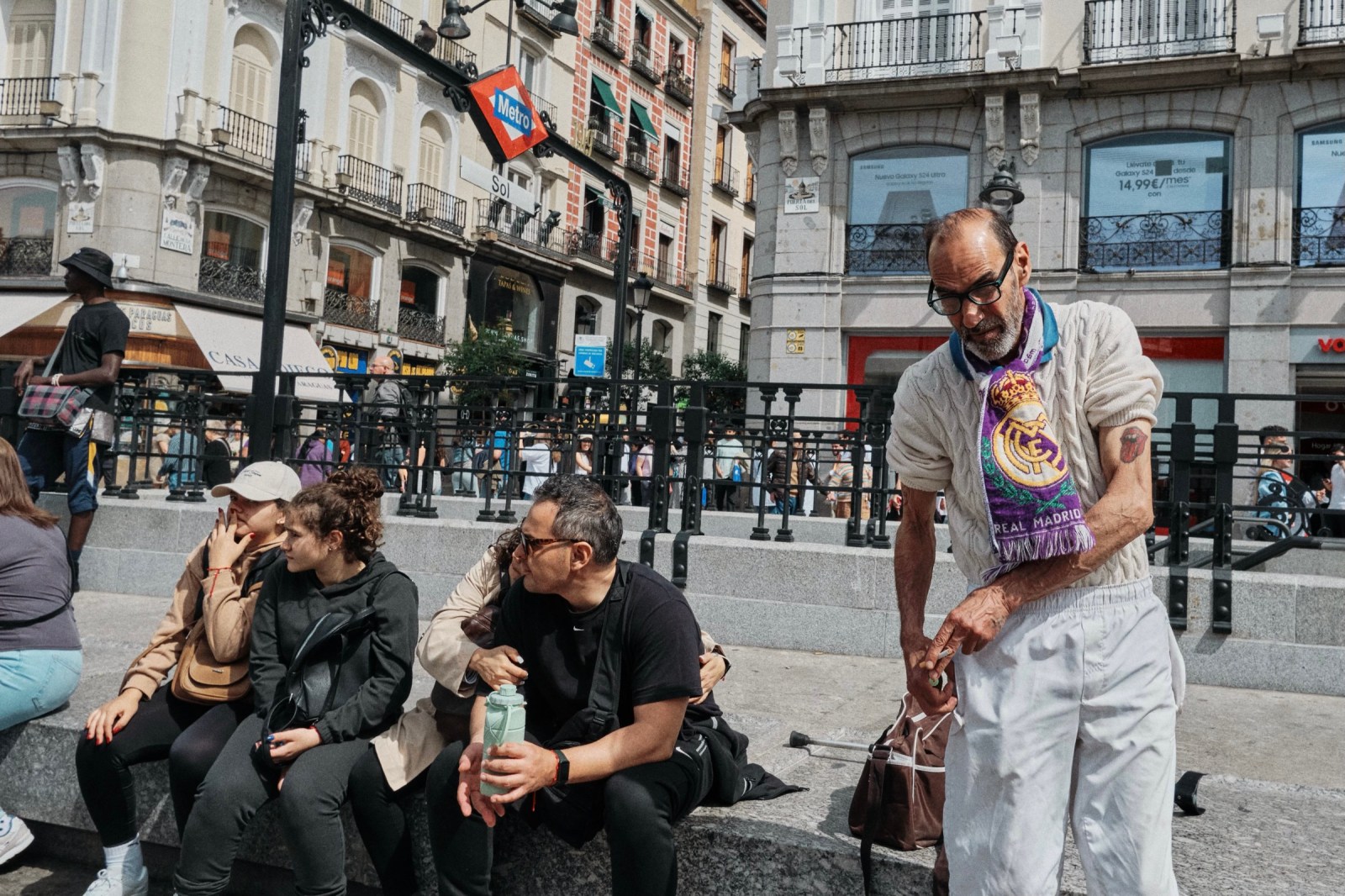 Talleres y cursos de Fotografía de Calle en Madrid con Rober Tomas en http://robertomasfoto.com 