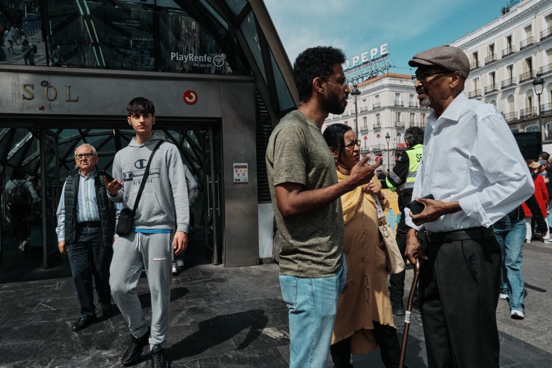 Talleres y cursos de Fotografía de Calle en Madrid con Rober Tomas en http://robertomasfoto.com 