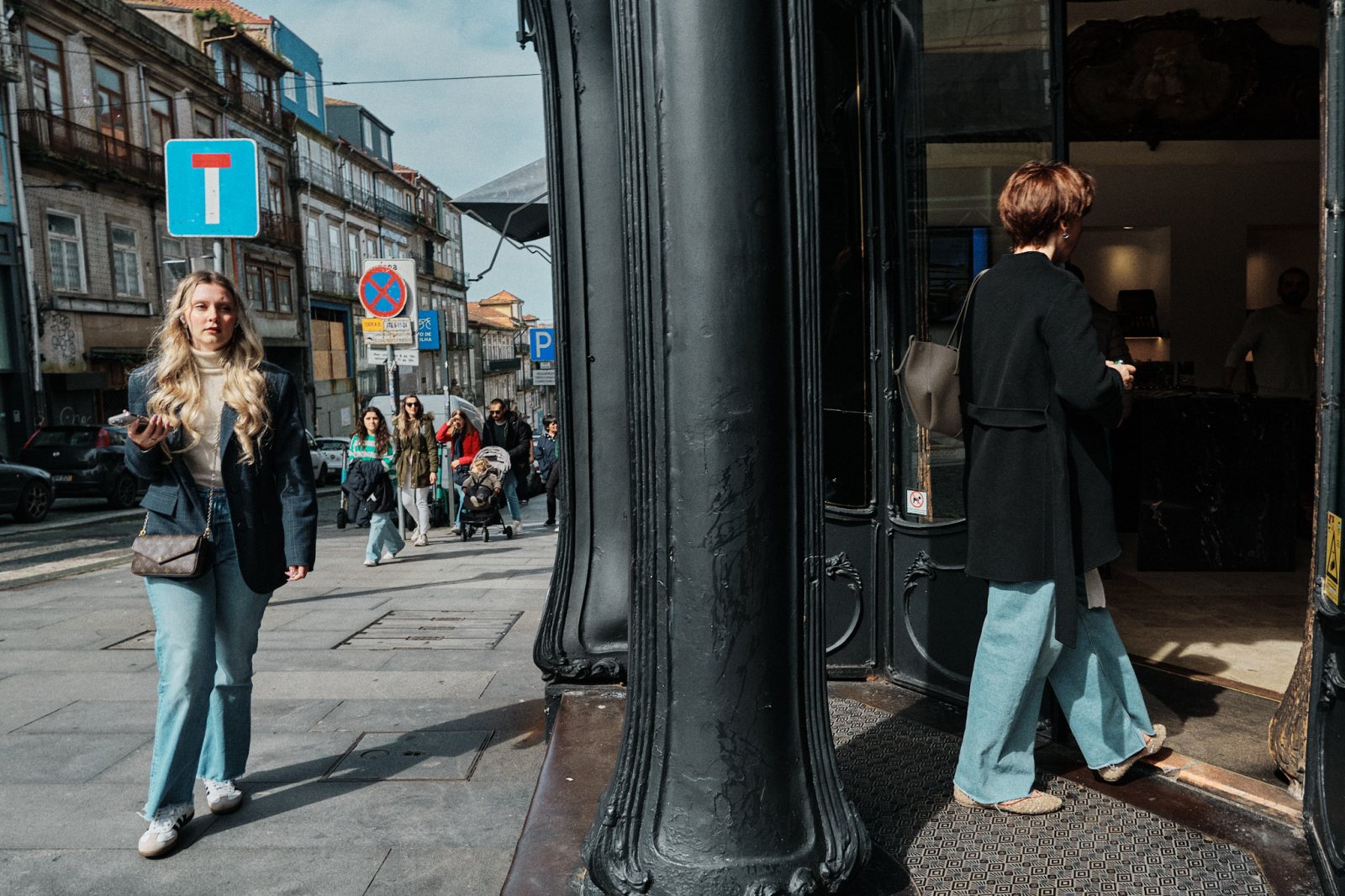 Talleres y cursos de fotografia de calle en Oporto (Portugal) con Rober Tomas en http://robertomasfoto.com 