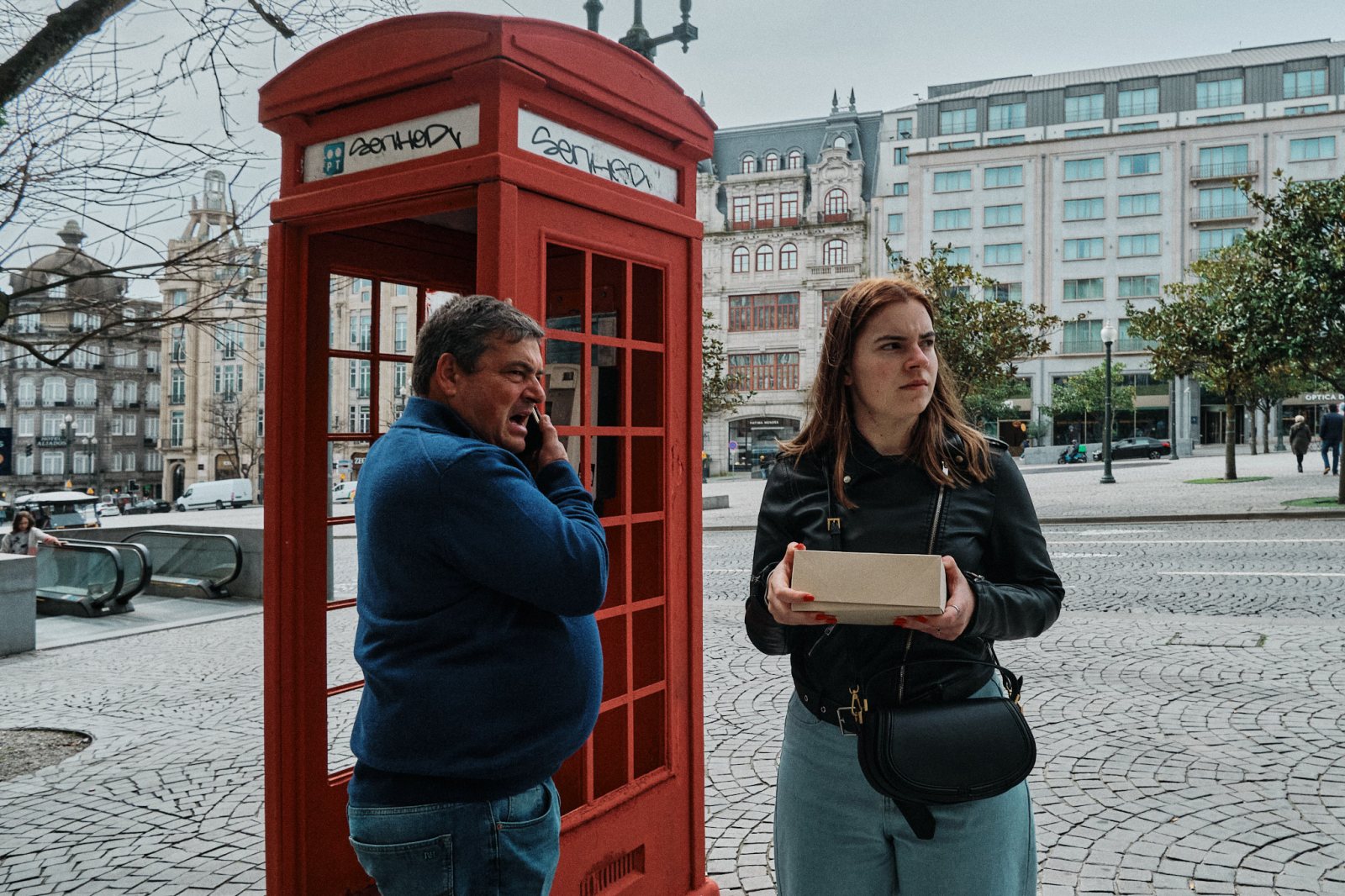 Talleres y cursos de fotografia de calle en Oporto (Portugal) con Rober Tomas en http://robertomasfoto.com 