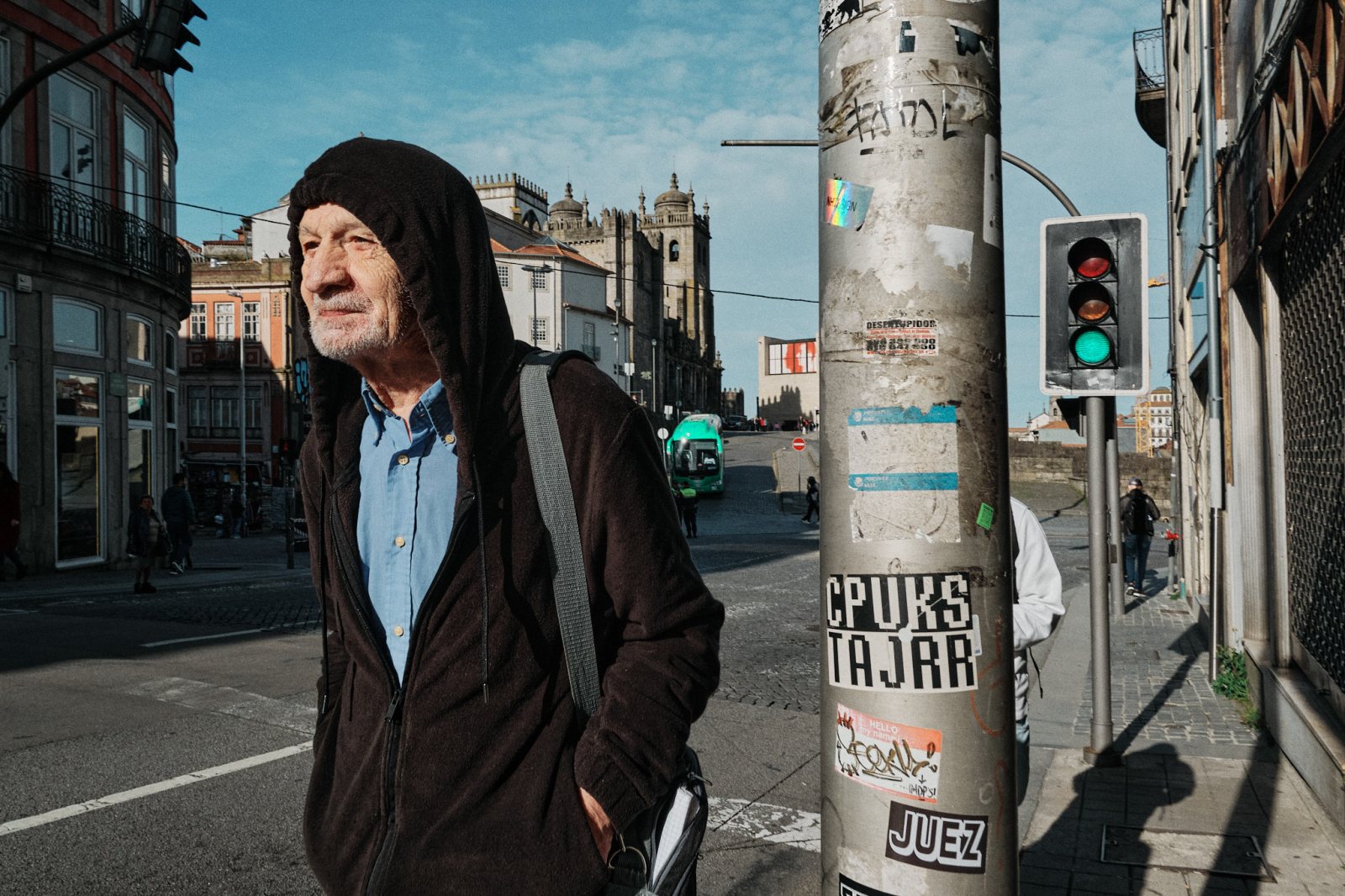 Talleres y cursos de fotografia de calle en Oporto (Portugal) con Rober Tomas en http://robertomasfoto.com 