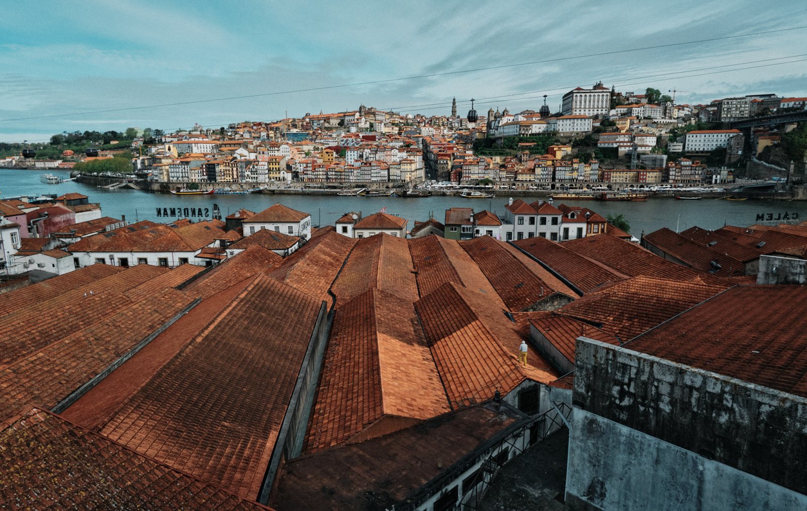 Talleres y cursos de fotografia de calle en Oporto (Portugal) con Rober Tomas en http://robertomasfoto.com 
