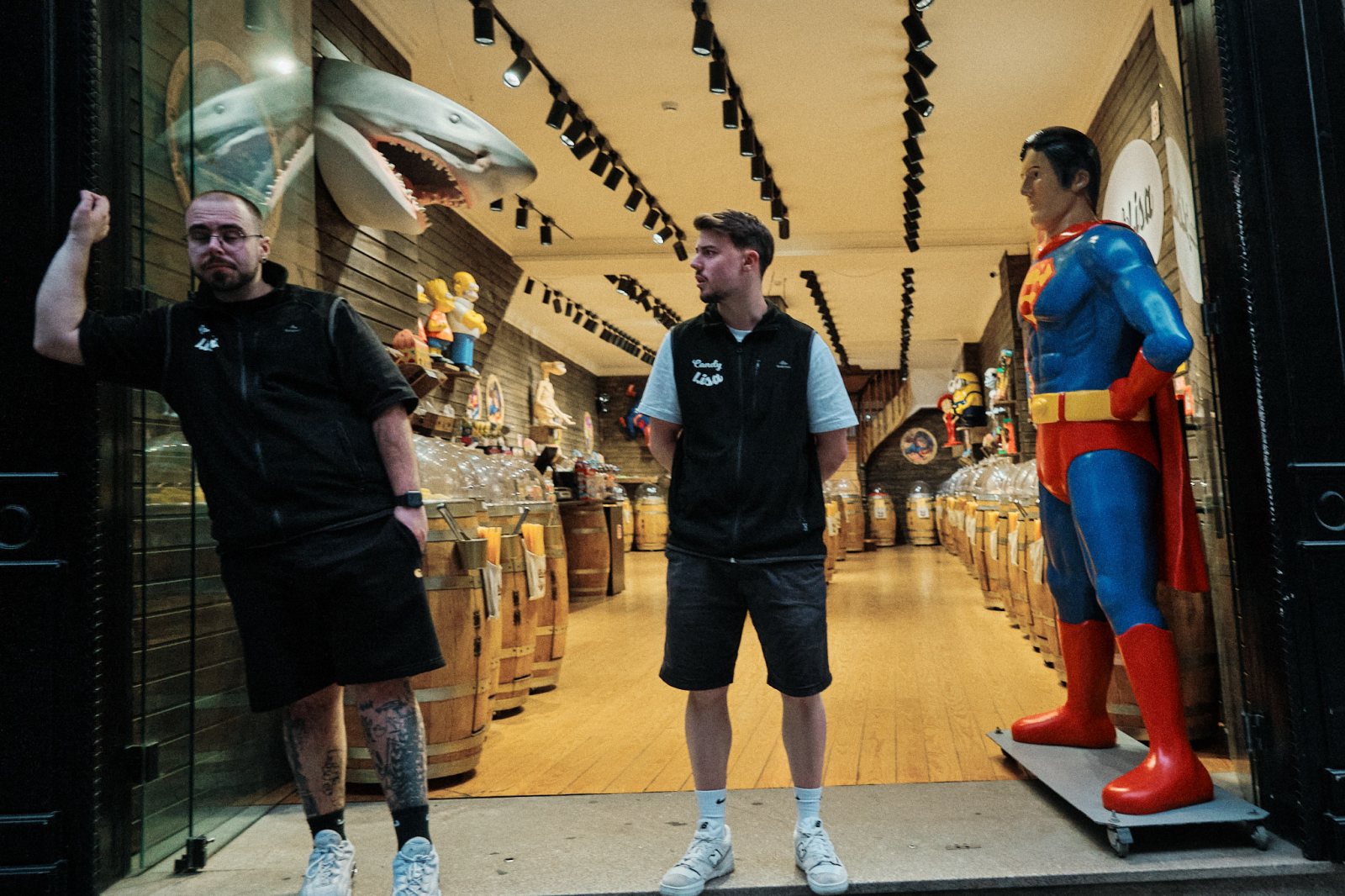 Talleres y cursos de fotografia de calle en Oporto (Portugal) con Rober Tomas en http://robertomasfoto.com 