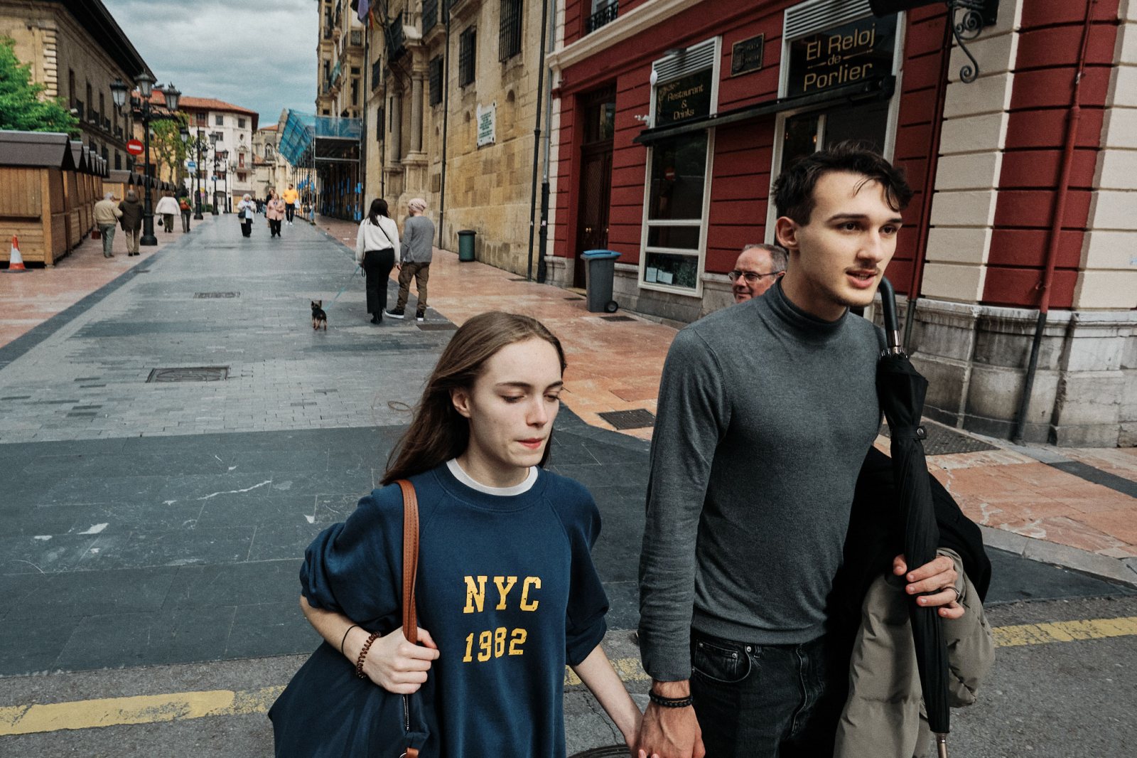 Taller de fotografía de calle con Rober Tomás en Oviedo en http://robertomasfoto.com 