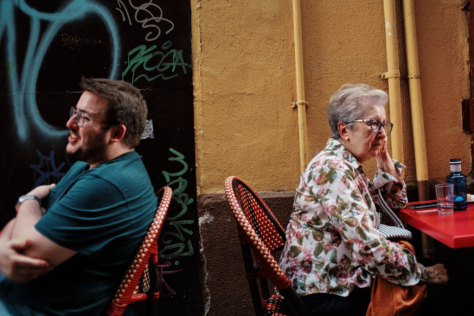 taller de fotografia de calle nocturna en Zaragoza con Rober Tomás en http://robertomasfoto.com 