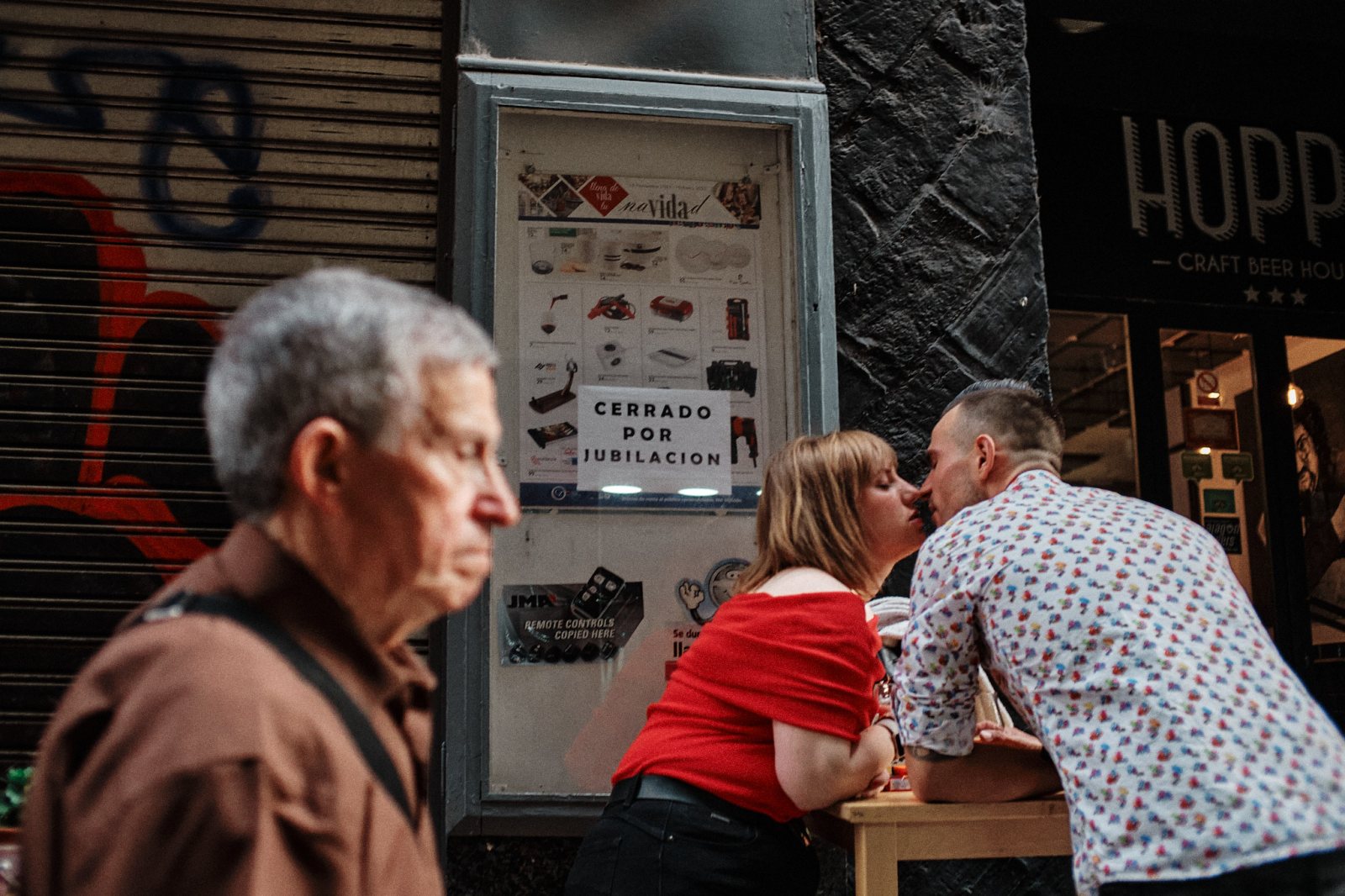 taller de fotografia de calle nocturna en Zaragoza con Rober Tomás en http://robertomasfoto.com 