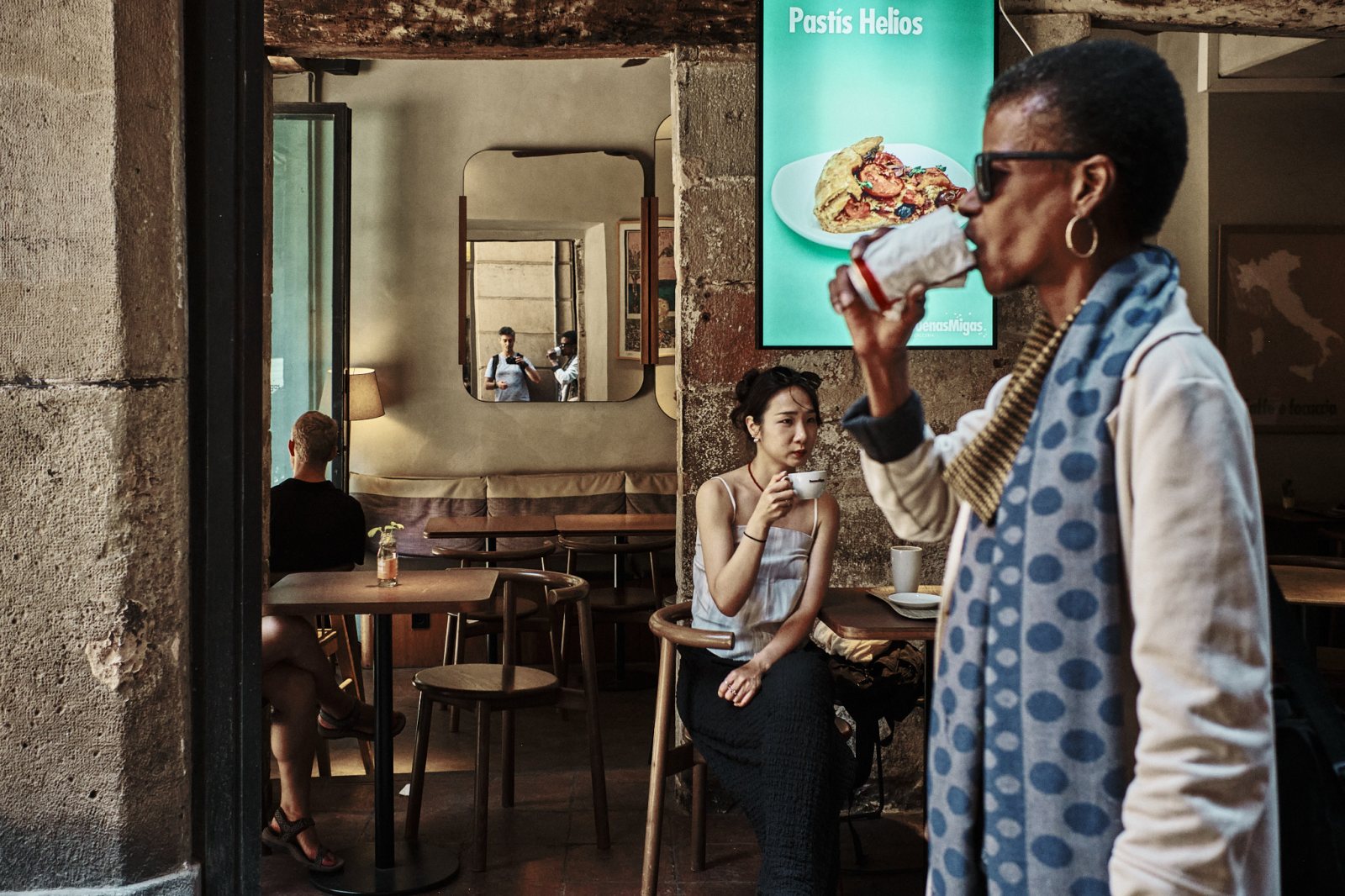 Talleres y cursos de fotografía de calle en Barcelona con Rober Tomas en http://robertomasfoto.com 