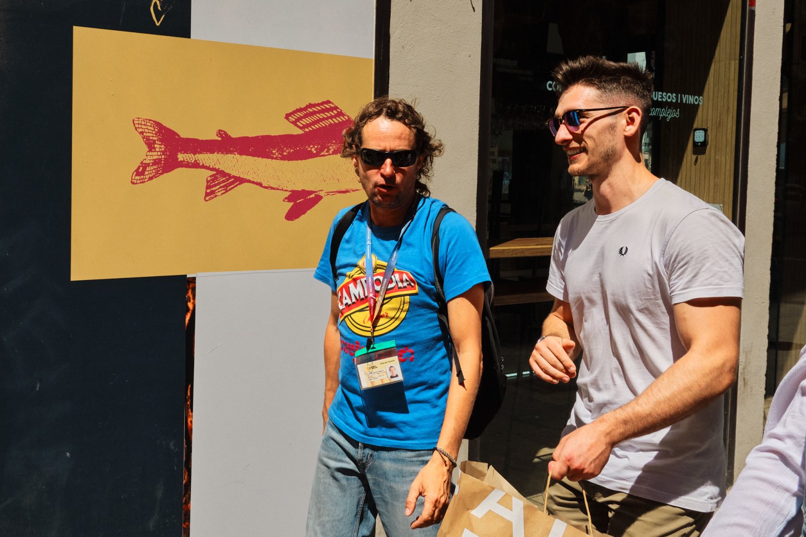 Talleres y cursos de fotografía de calle en Valencia con Rober Tomas en http://robertomasfoto.com 