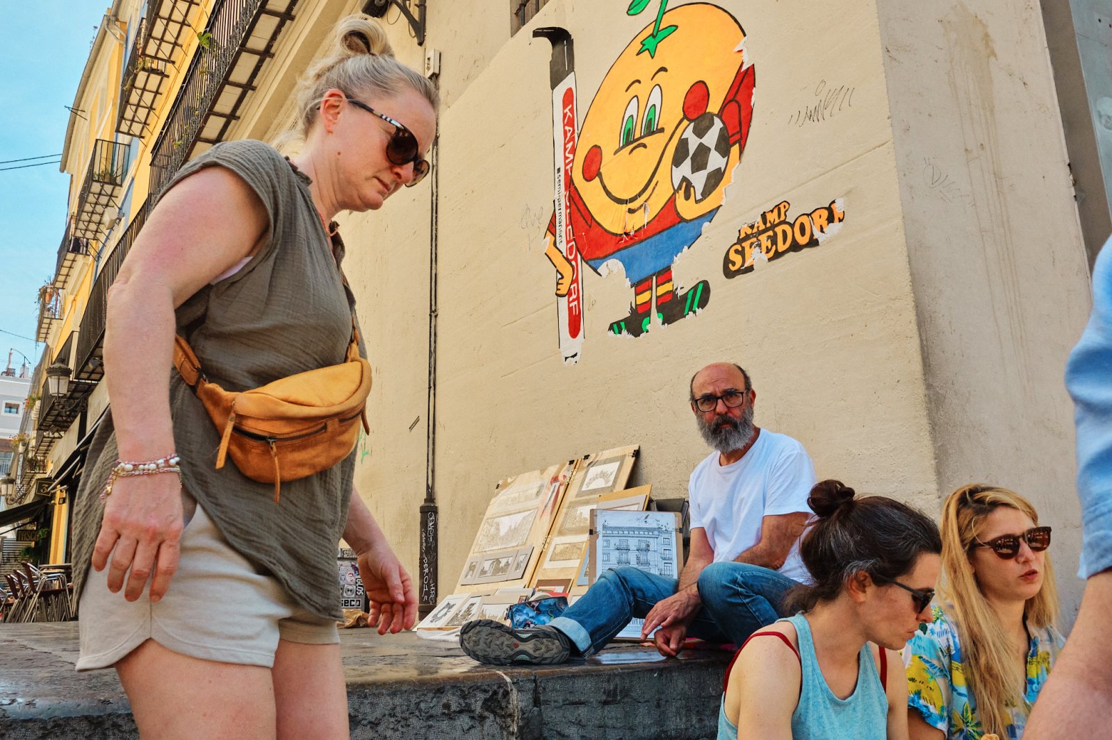 Talleres y cursos de fotografía de calle en Valencia con Rober Tomas en http://robertomasfoto.com 