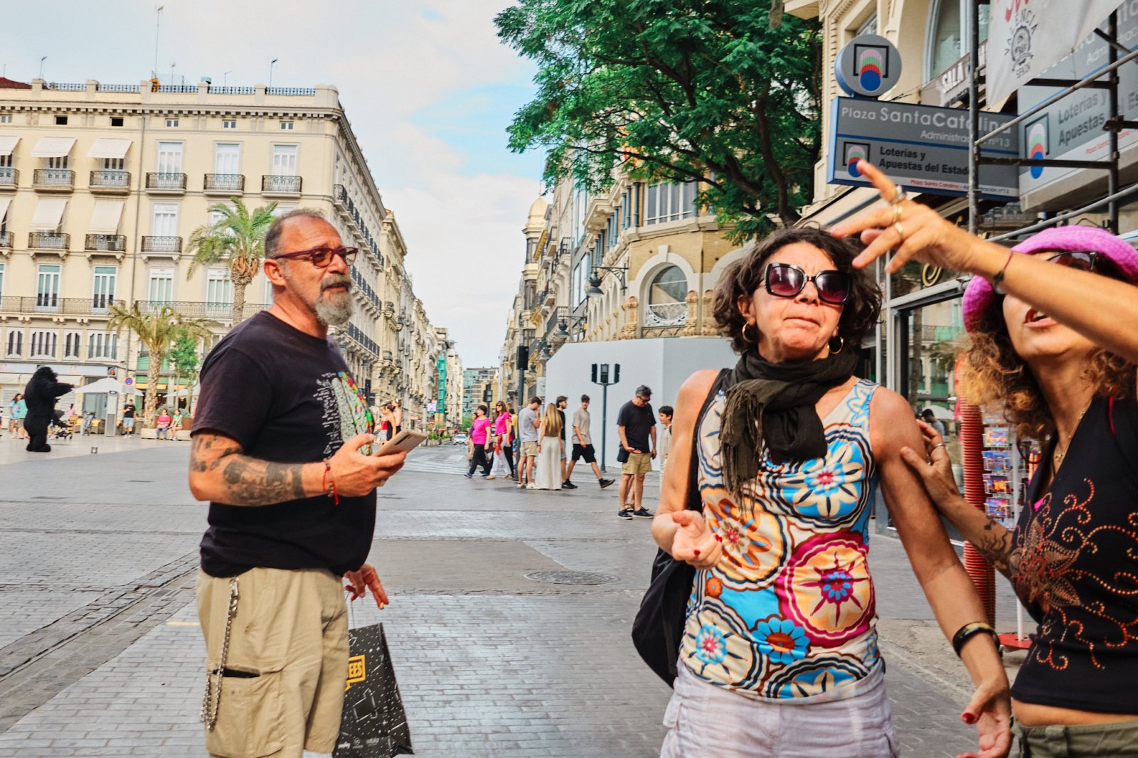 Talleres y cursos de fotografía de calle en Valencia con Rober Tomas en http://robertomasfoto.com 