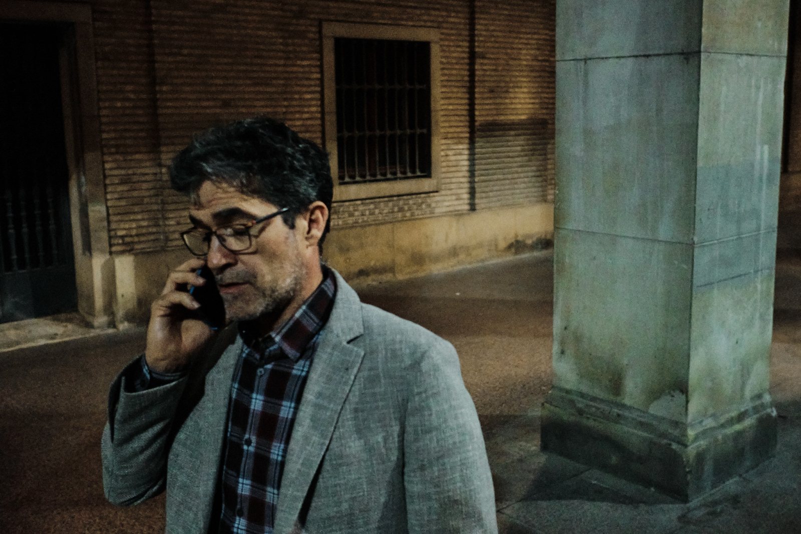 Taller de fotografía de calle nocturna en Zaragoza con Rober Tomas en http://robertomasfoto.com