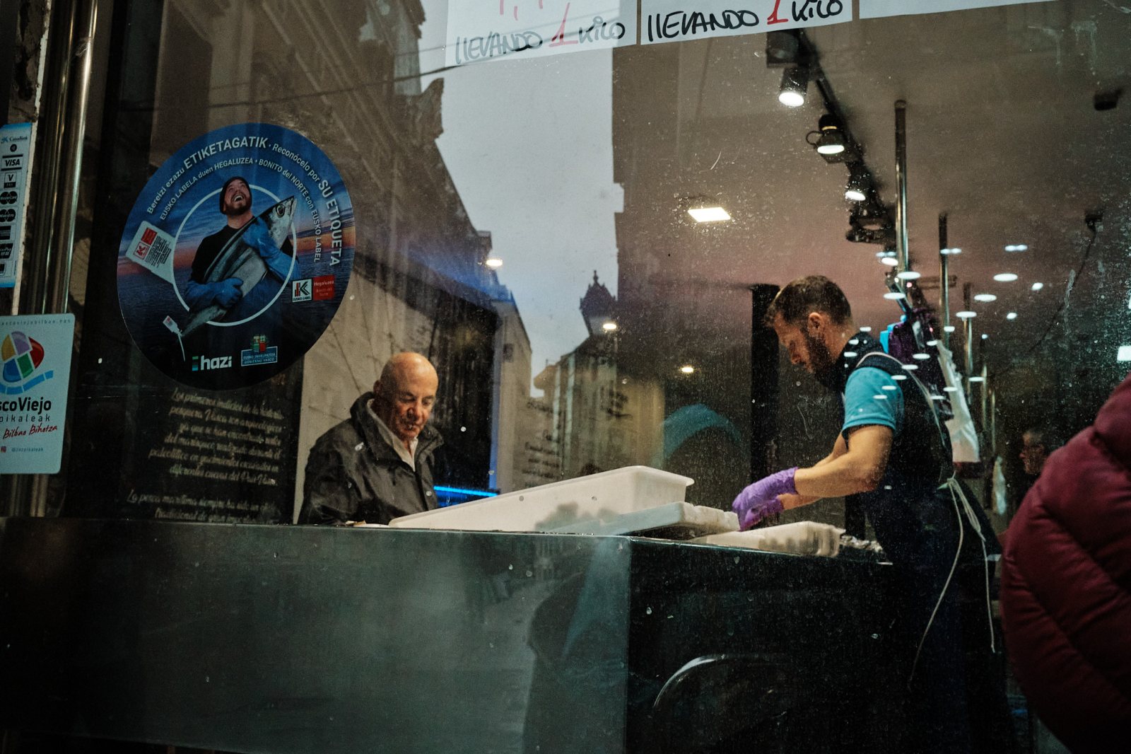 talleres y cursos de fotografía de calle en Bilbao con Rober Tomás en http://robertomasfoto.com 