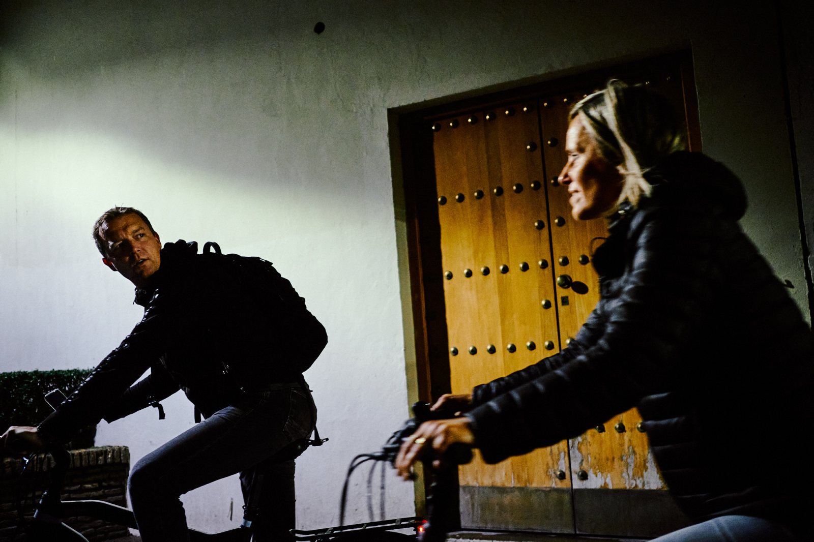 Talleres y cursos de fotografía de calle en Sevilla con Rober Tomas en http://robertomasfoto.com 