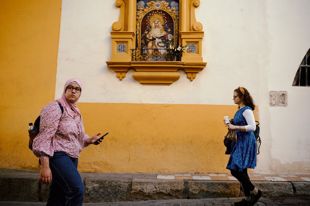 Talleres y cursos de fotografía de calle en Sevilla con Rober Tomas en http://robertomasfoto.com