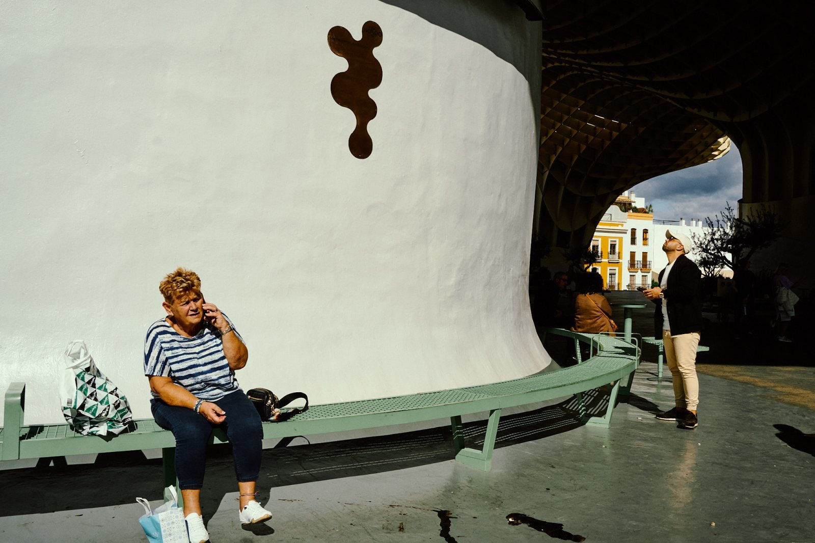 Talleres y cursos de fotografía de calle en Sevilla con Rober Tomas en http://robertomasfoto.com 