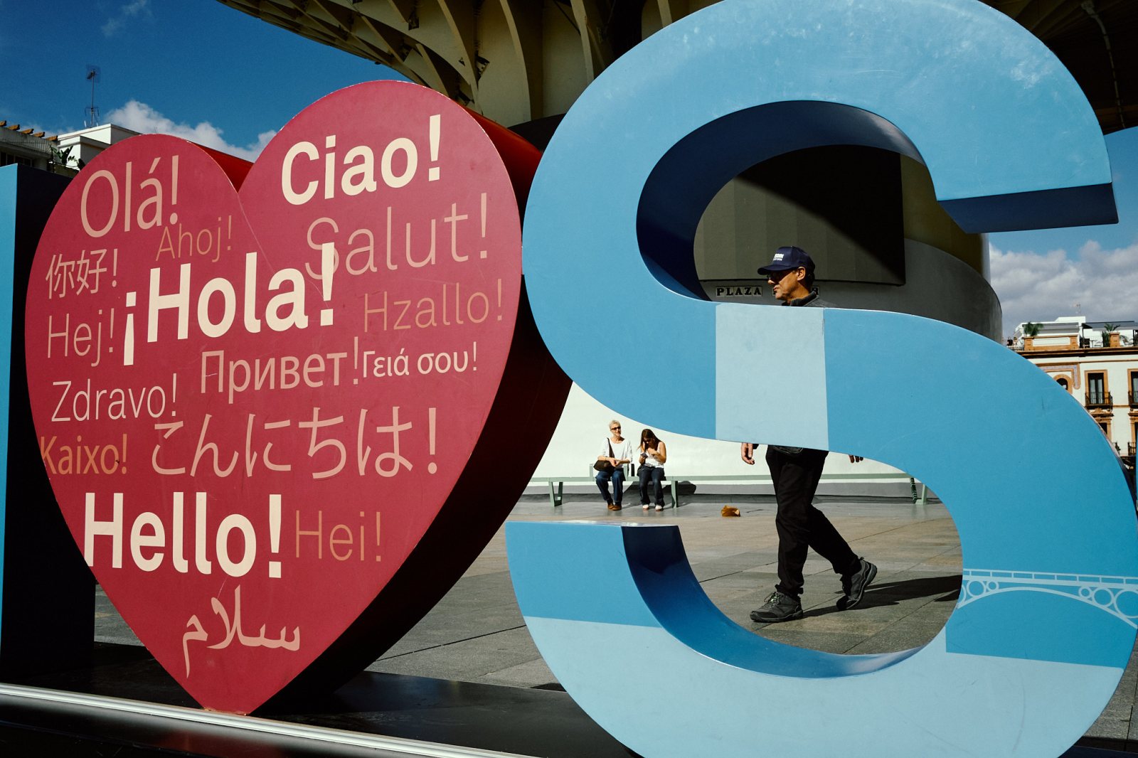 Talleres y cursos de fotografía de calle en Sevilla con Rober Tomas en http://robertomasfoto.com 