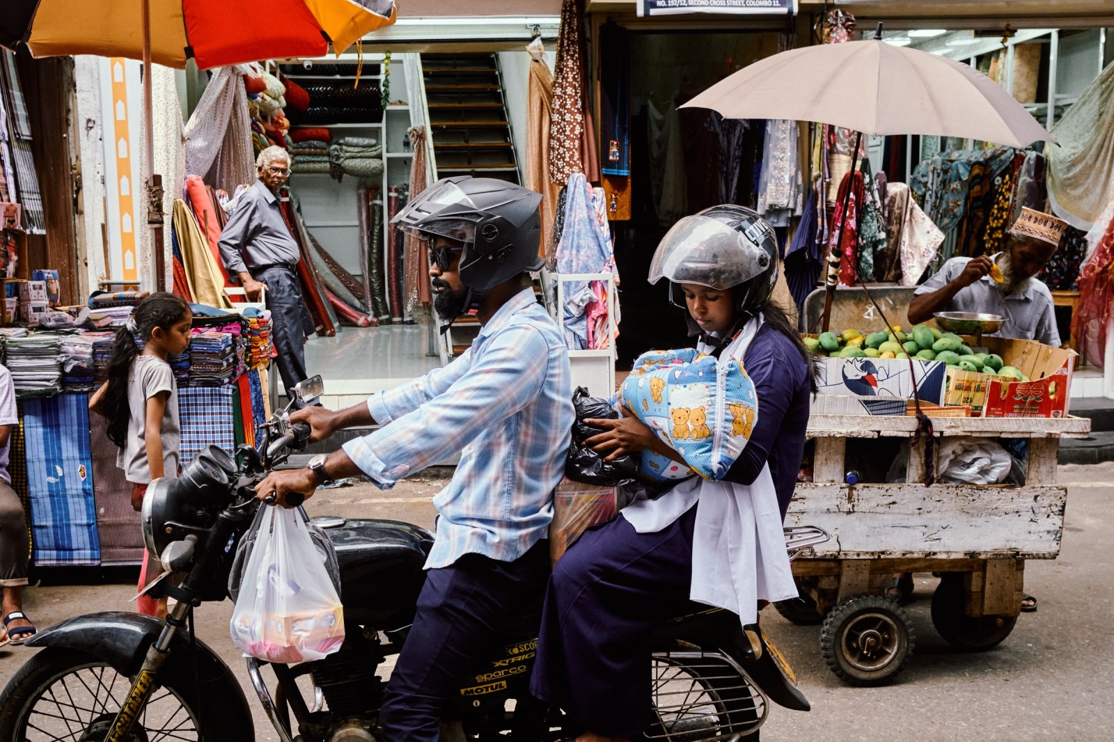 Viaje fotográfico a Sri Lanka con Rober Tomás y Sergio Otegui de Nadainlcuido.com