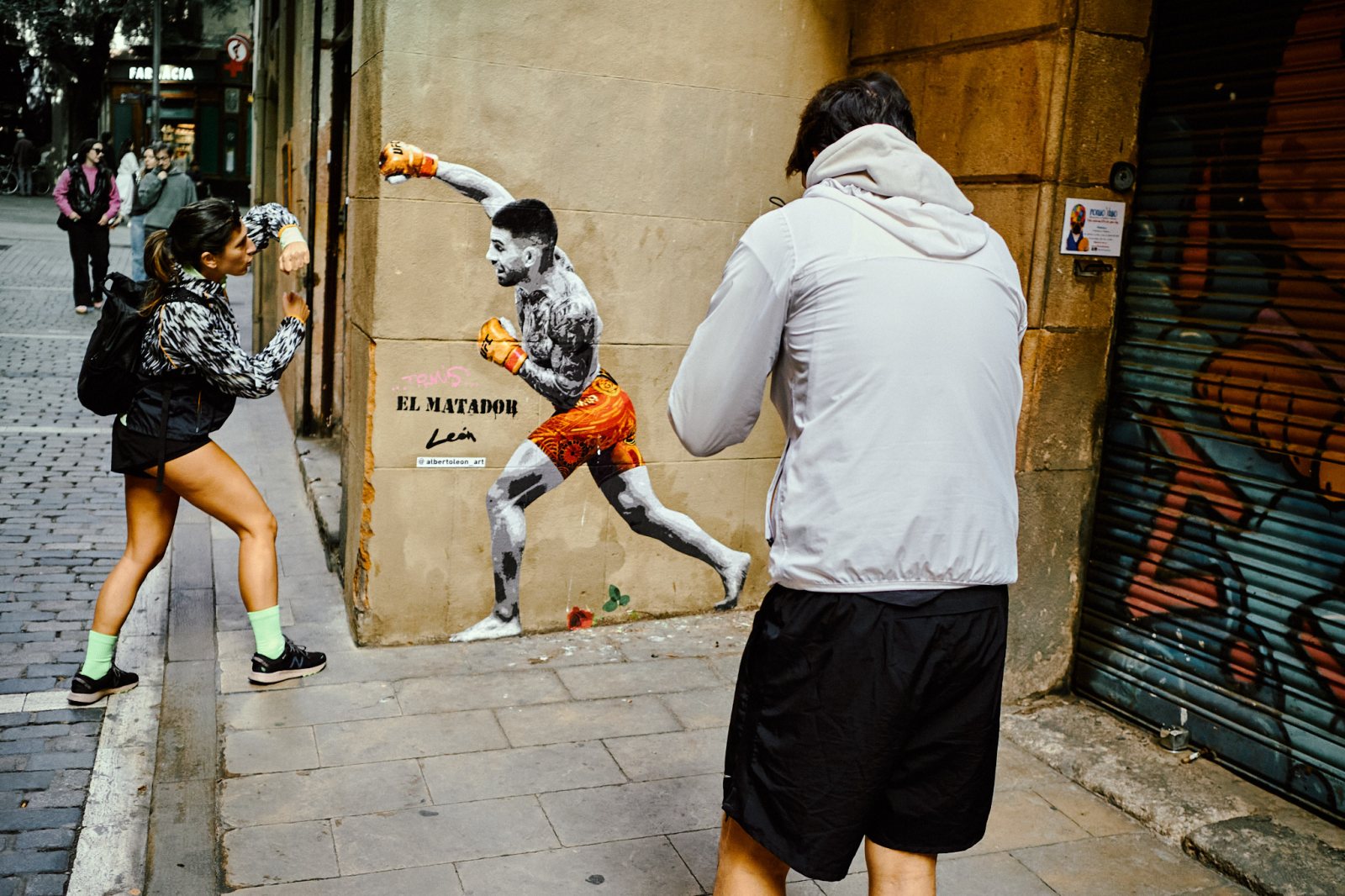 Taller de fotografía de calle con Rober Tomas en Barcelona http://robertomasfoto.com 