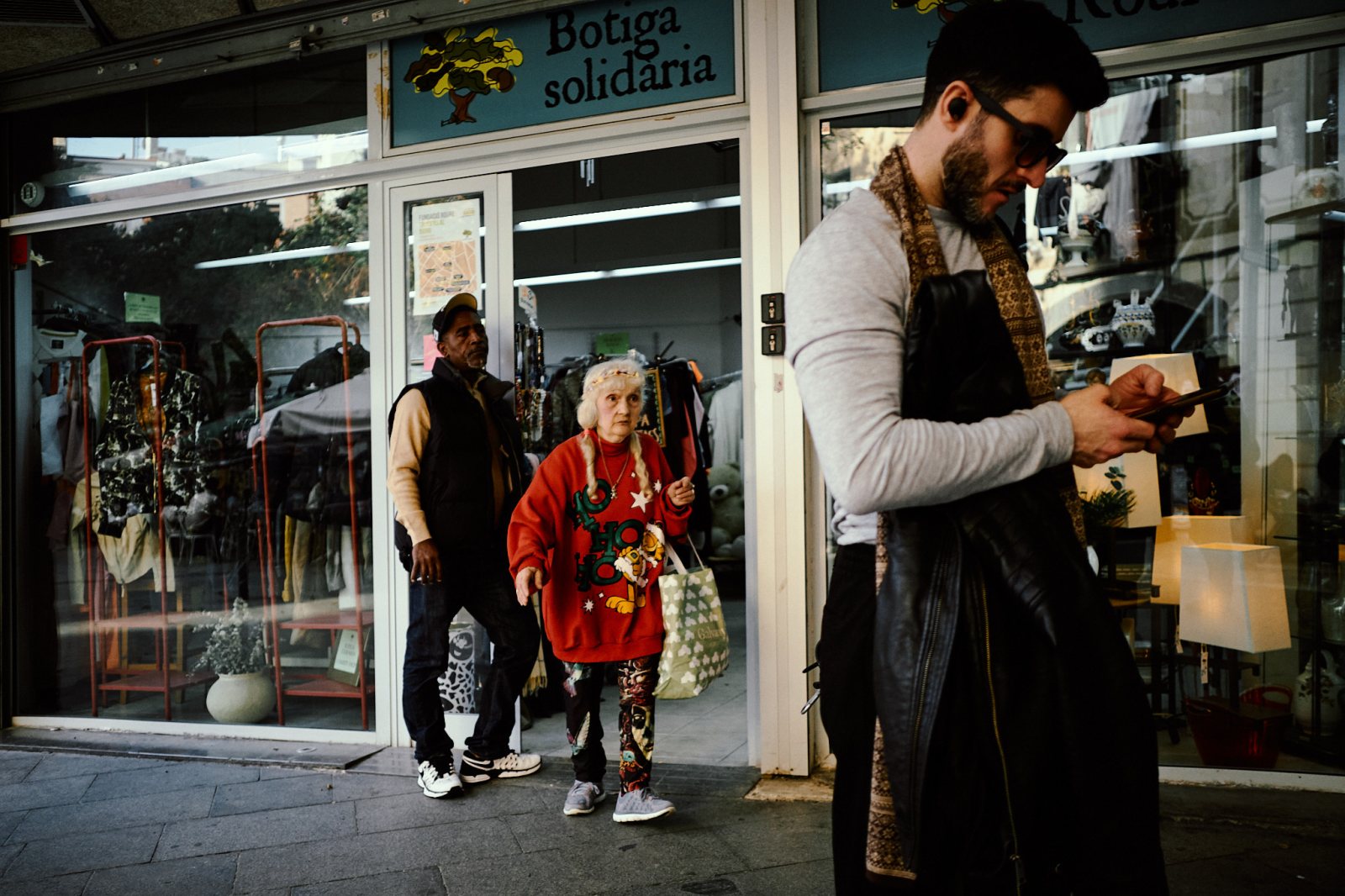 Taller de fotografía de calle con Rober Tomas en Barcelona http://robertomasfoto.com 