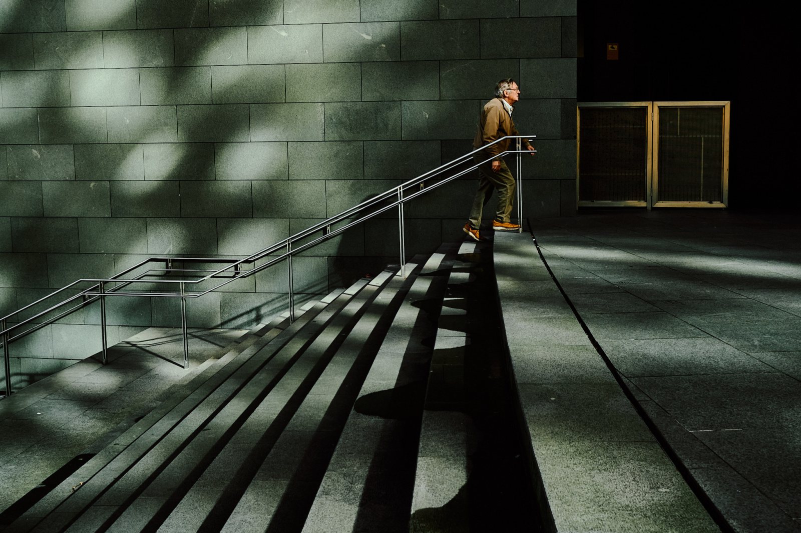 Talleres de inmersión en Fotografia de Calle en Bilbao con Rober Tomas en http://robertomasfoto.com 