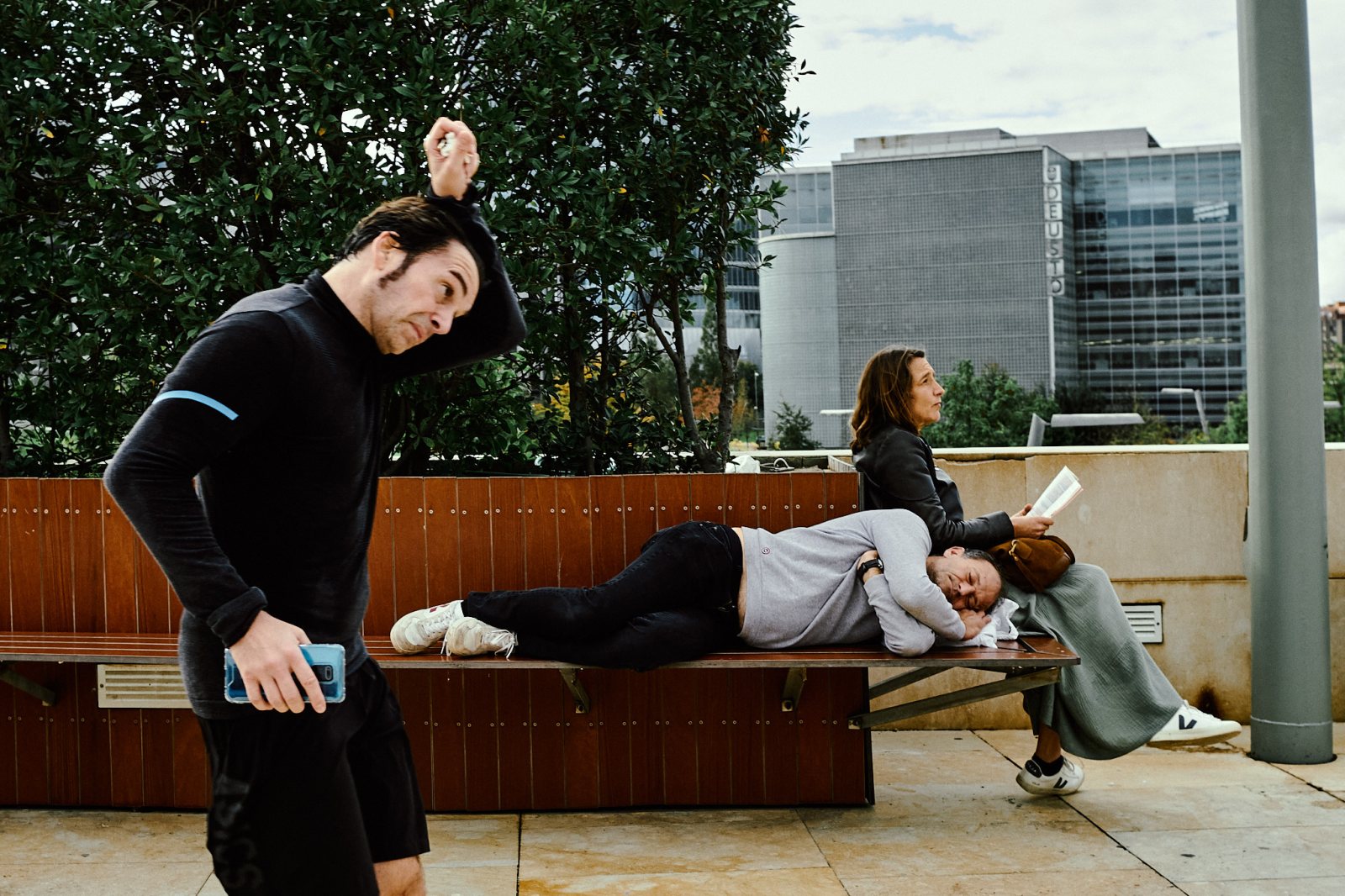 Talleres de inmersión en Fotografia de Calle en Bilbao con Rober Tomas en http://robertomasfoto.com 