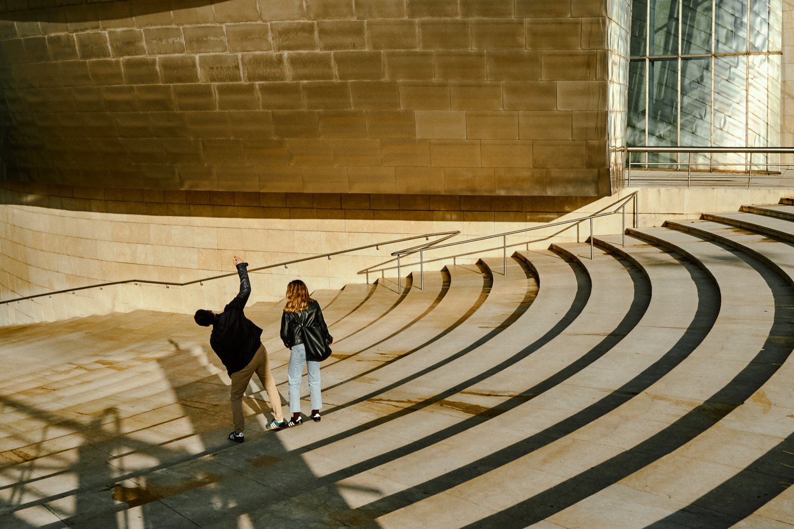 Talleres de inmersión en Fotografia de Calle en Bilbao con Rober Tomas en http://robertomasfoto.com 