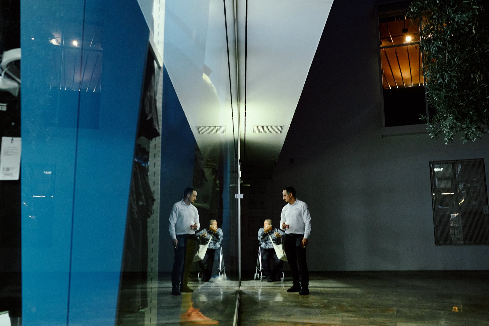 taller de fotografia de calle en Málaga con Rober Tomás en http://robertomasfoto.com 