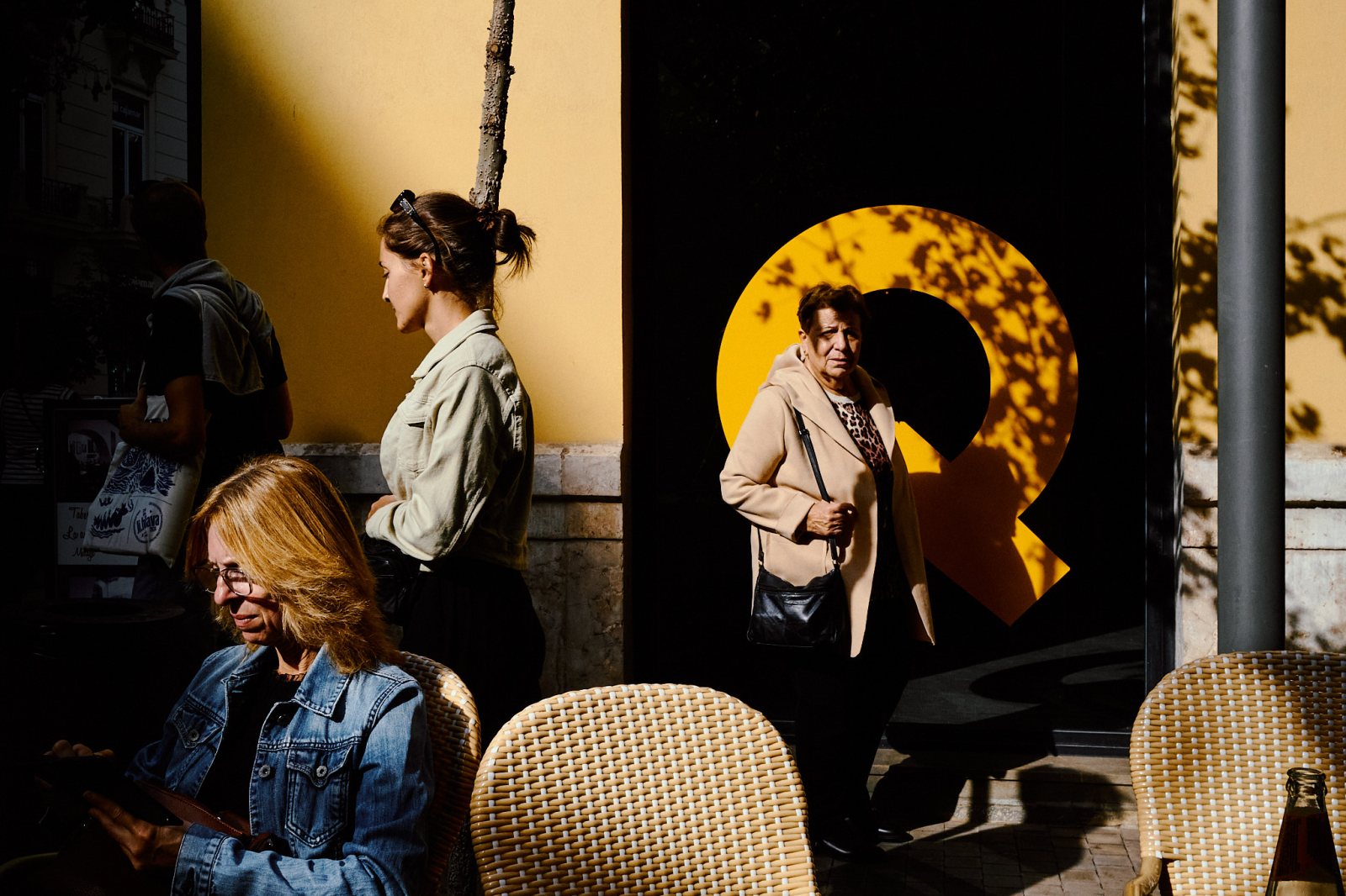 taller de fotografia de calle en Málaga con Rober Tomás en http://robertomasfoto.com 