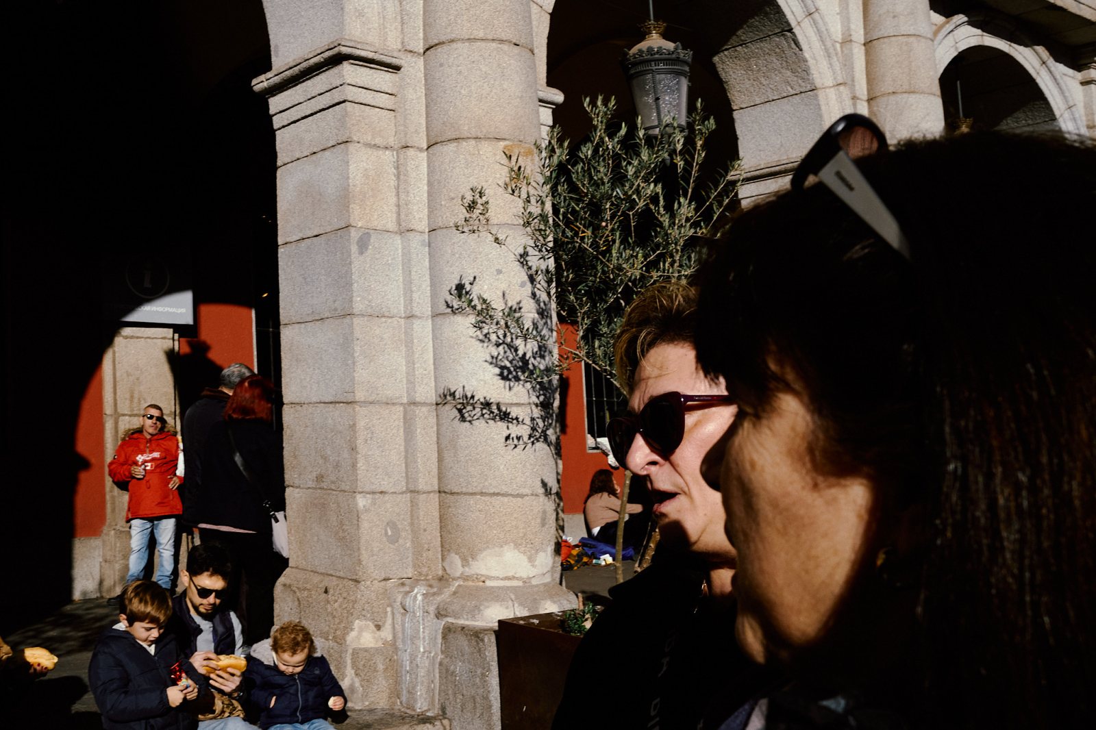 Talleres y cursos de Fotografía de Calle en Madrid con Rober Tomas en http://robertomasfoto.com 