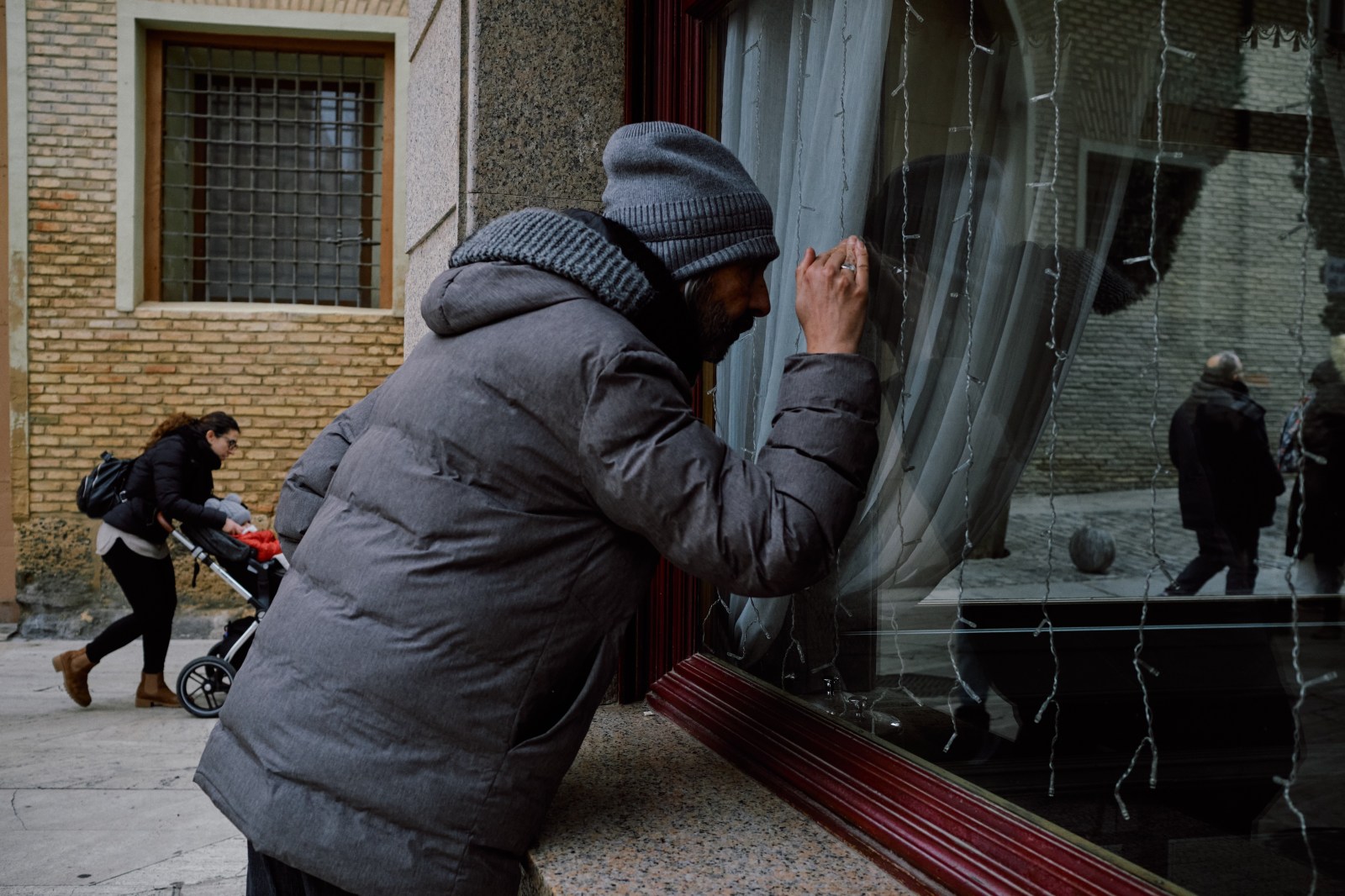 Talleres y cursos de fotografia de calle en Zaragoza con Rober Tomas, en http://robertomasfoto.com 